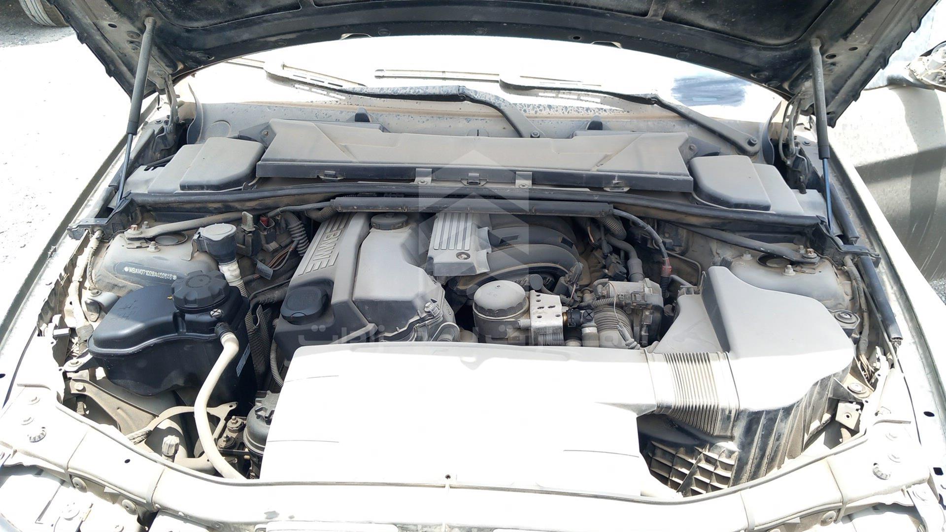 2008 BMW 320I VIN: WBAVG71028A402646