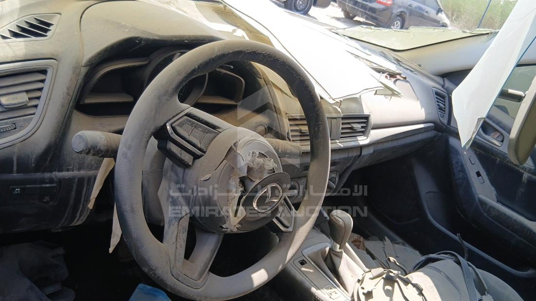 2017 Mazda 3 - Scrap without document — Full Dashboard View — Photo 14
