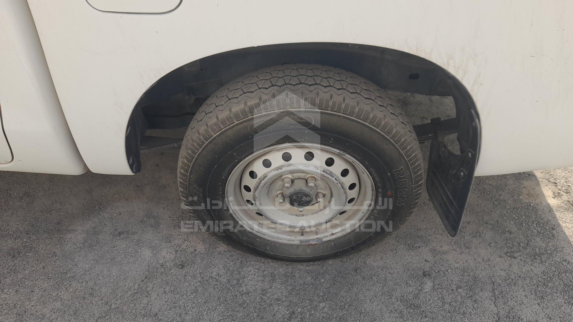 2007 TOYOTA HILUX VIN: MR0EX12G572301980