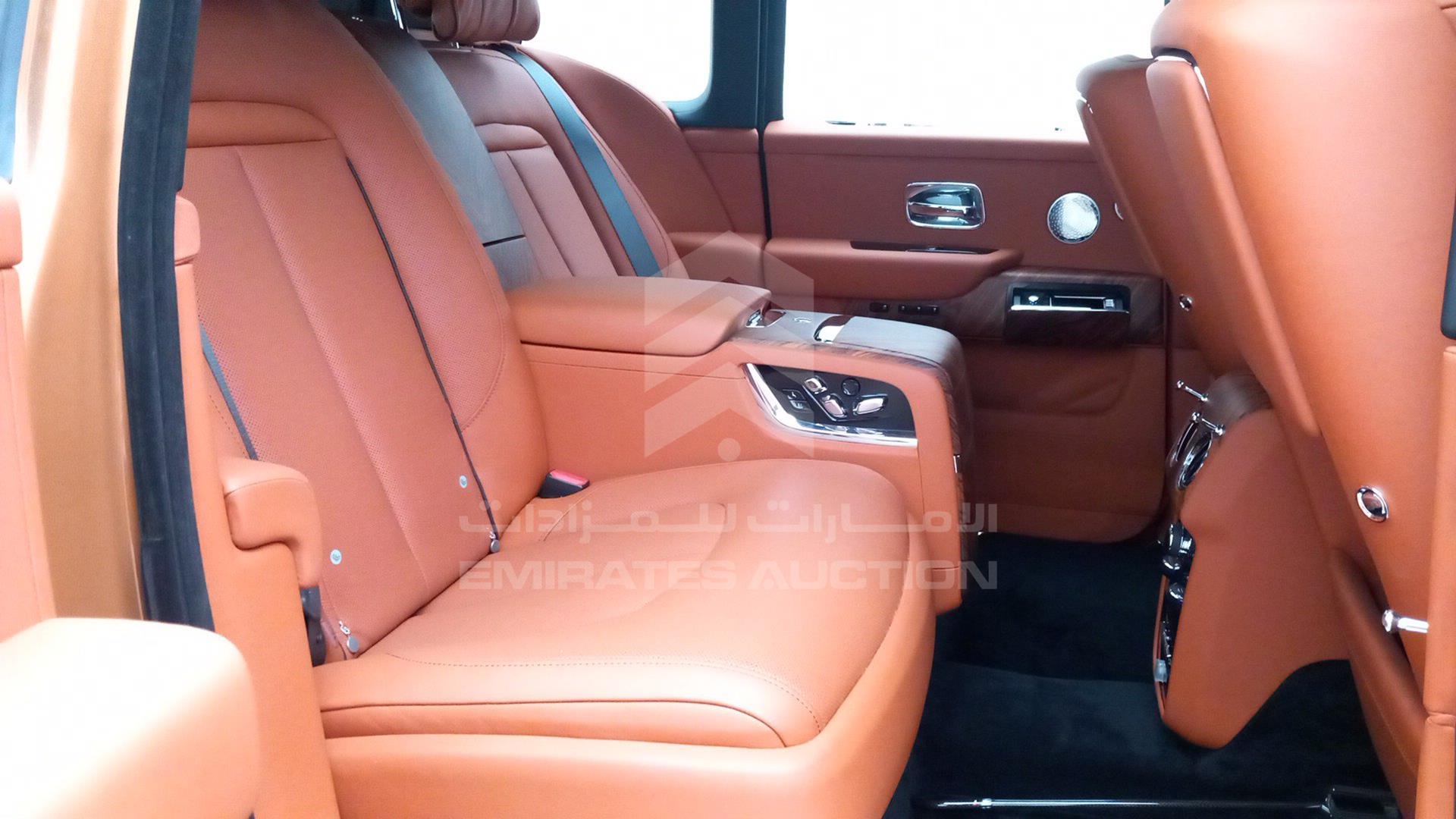 2019 ROLLS-ROYCE CULLINAN VIN: SCA689X09KU110187
