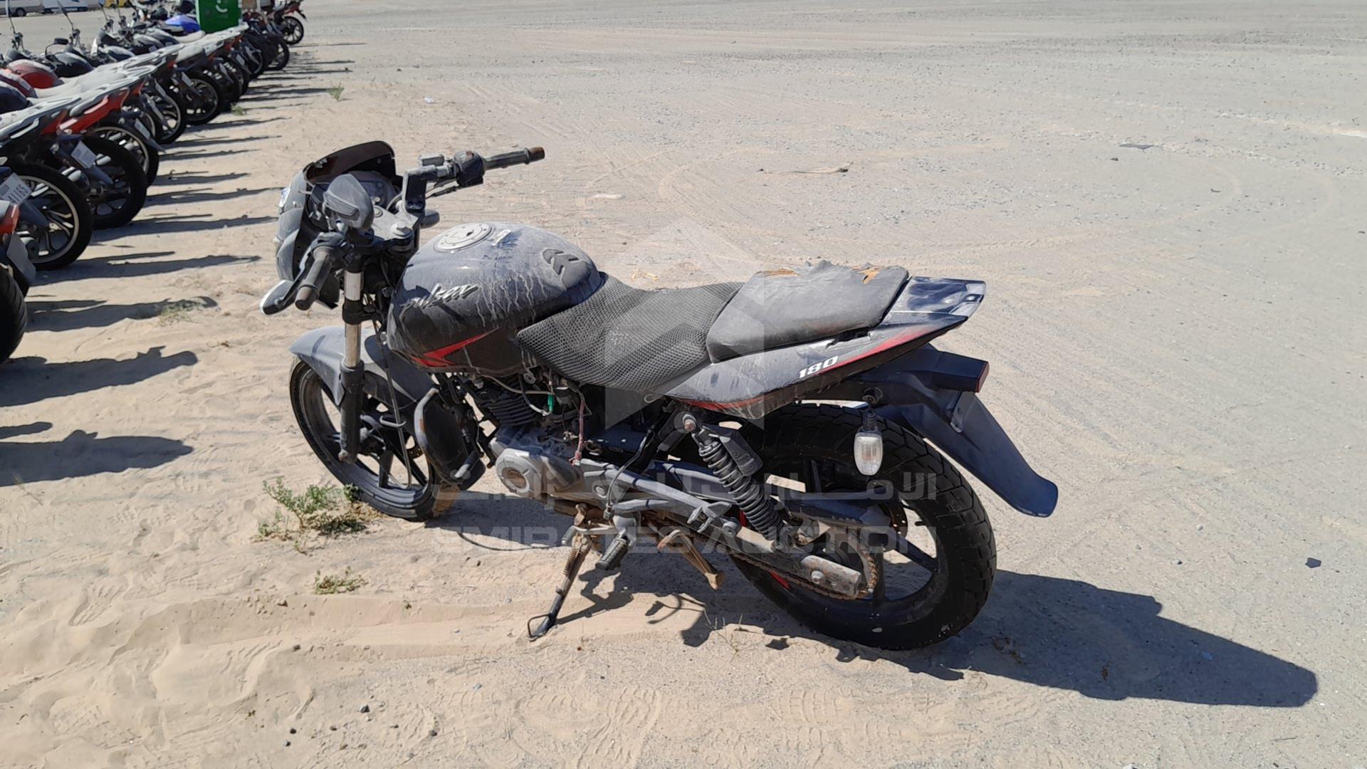 2017 BAJAJ PULSAR 180CC VIN: MD2A12DY6HCG10392