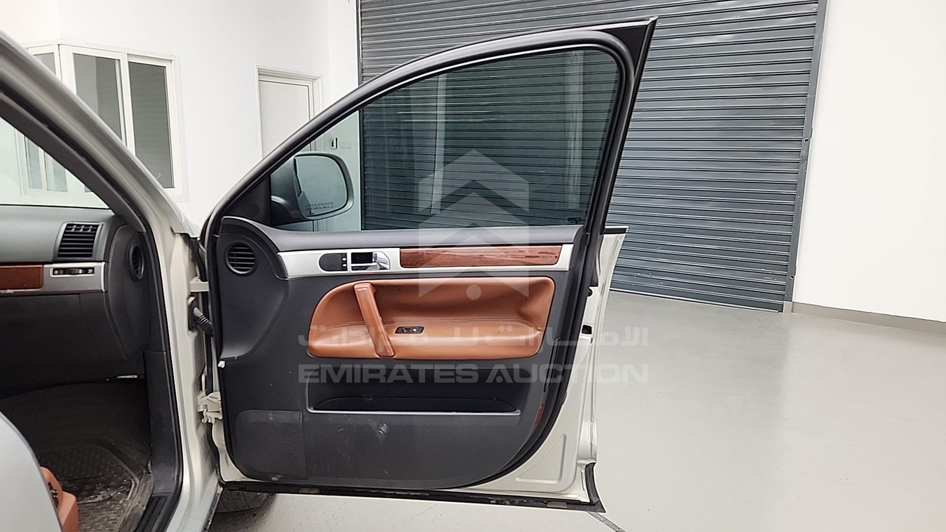 2008 VOLKSWAGEN TOUAREG VIN: WVGAL27L38D050267
