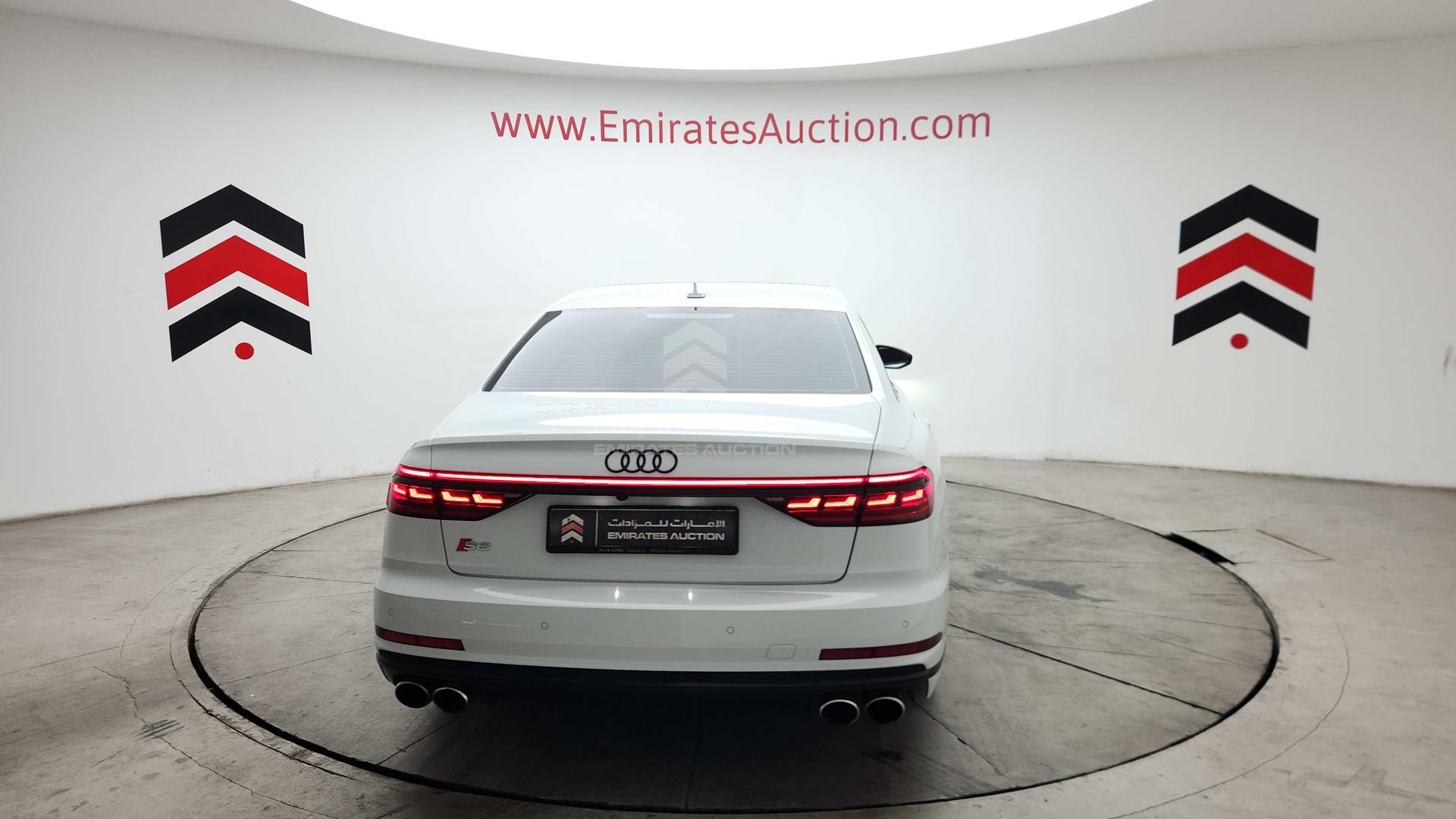 2020 AUDI S8 VIN: WAUZZZF85LN013510