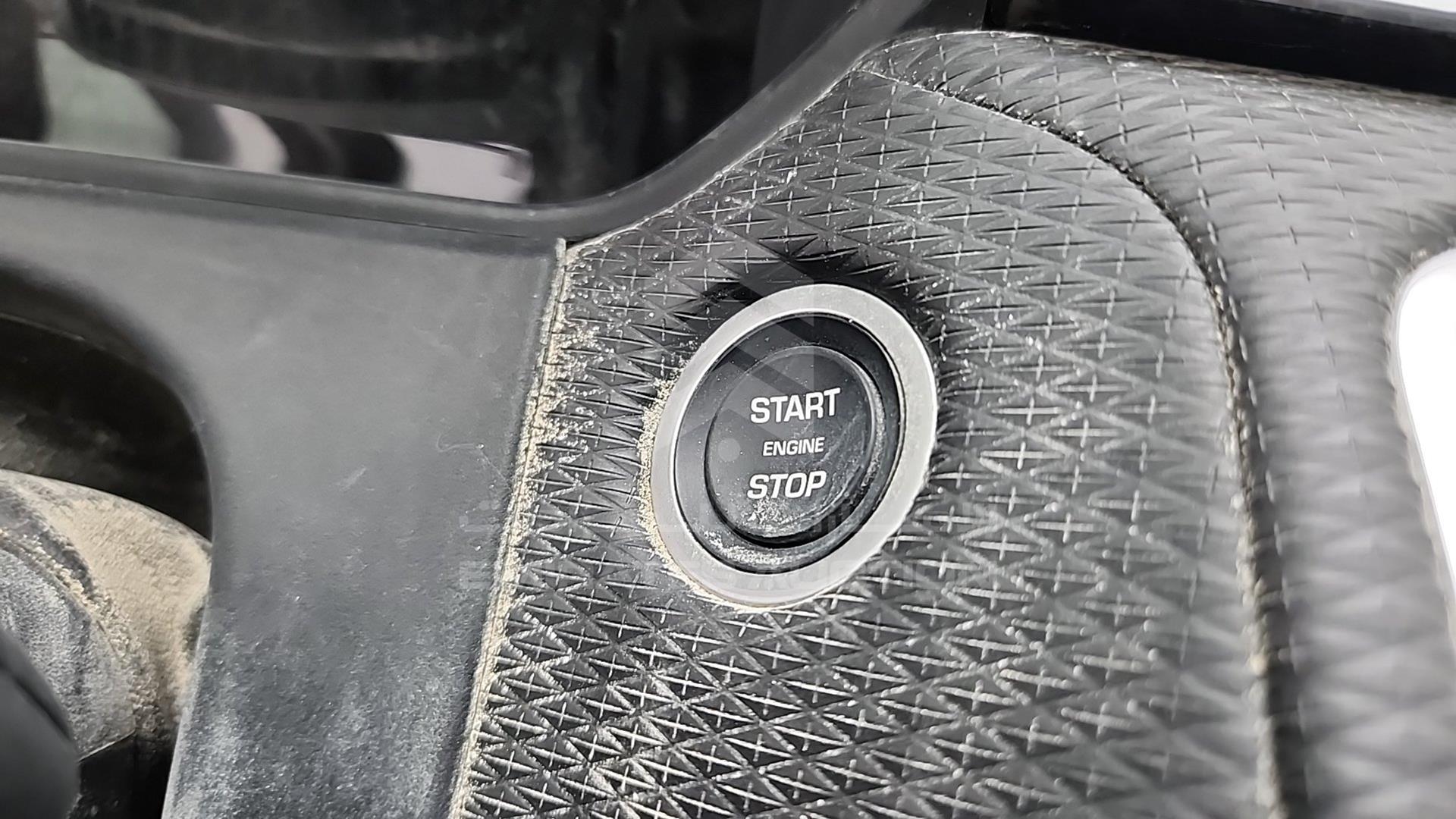 2020 RANGE ROVER VELAR VIN: SALYA2BX3LA269414