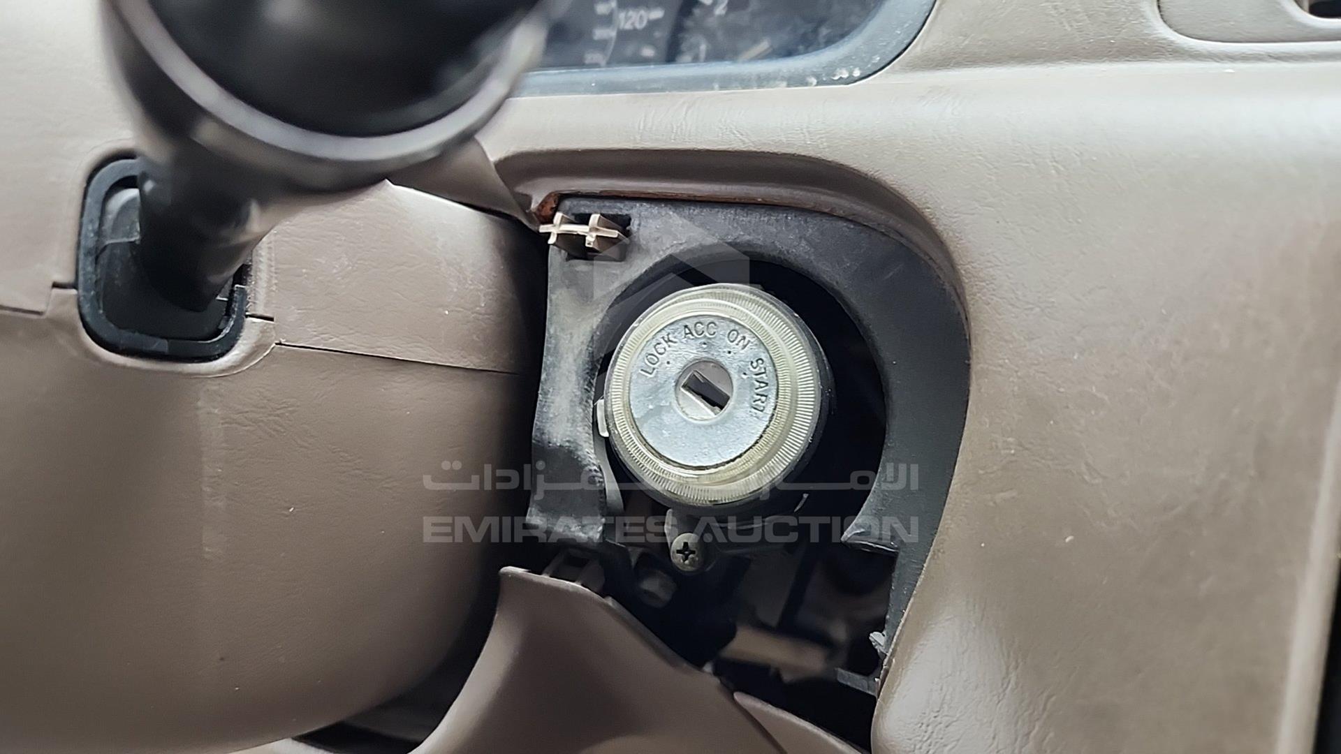1999 TOYOTA CAMRY VIN: 4T1BG22K2XU880390
