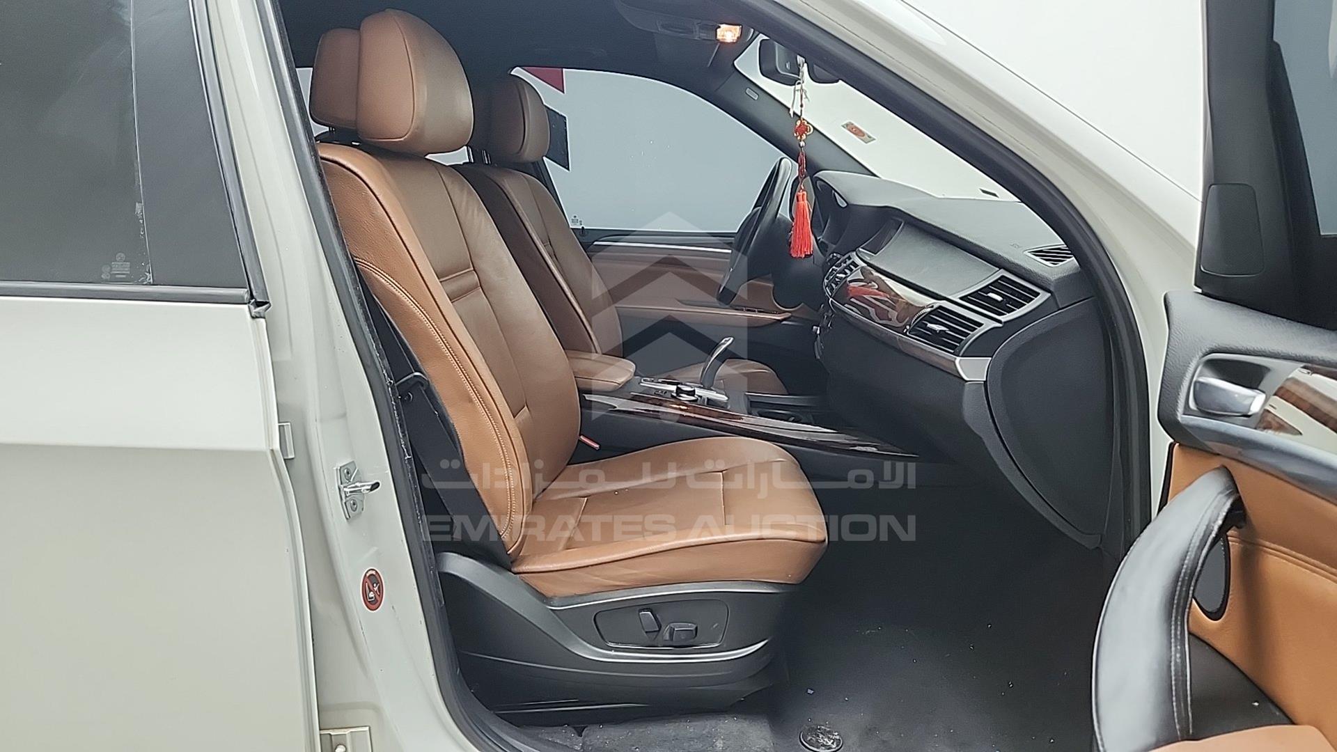 2009 BMW X5 VIN: WBAFE41029L244811