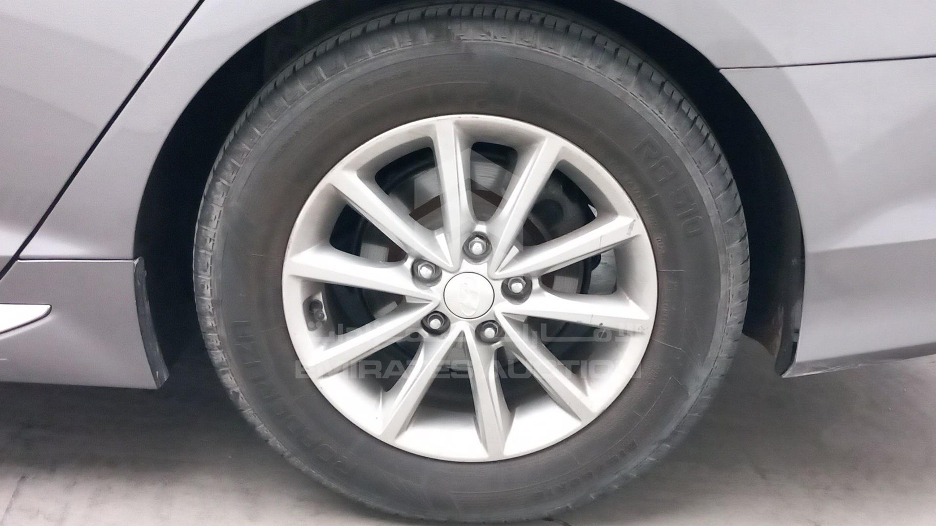 2019 HYUNDAI SONATA VIN: 5NPE34AFXKH740927