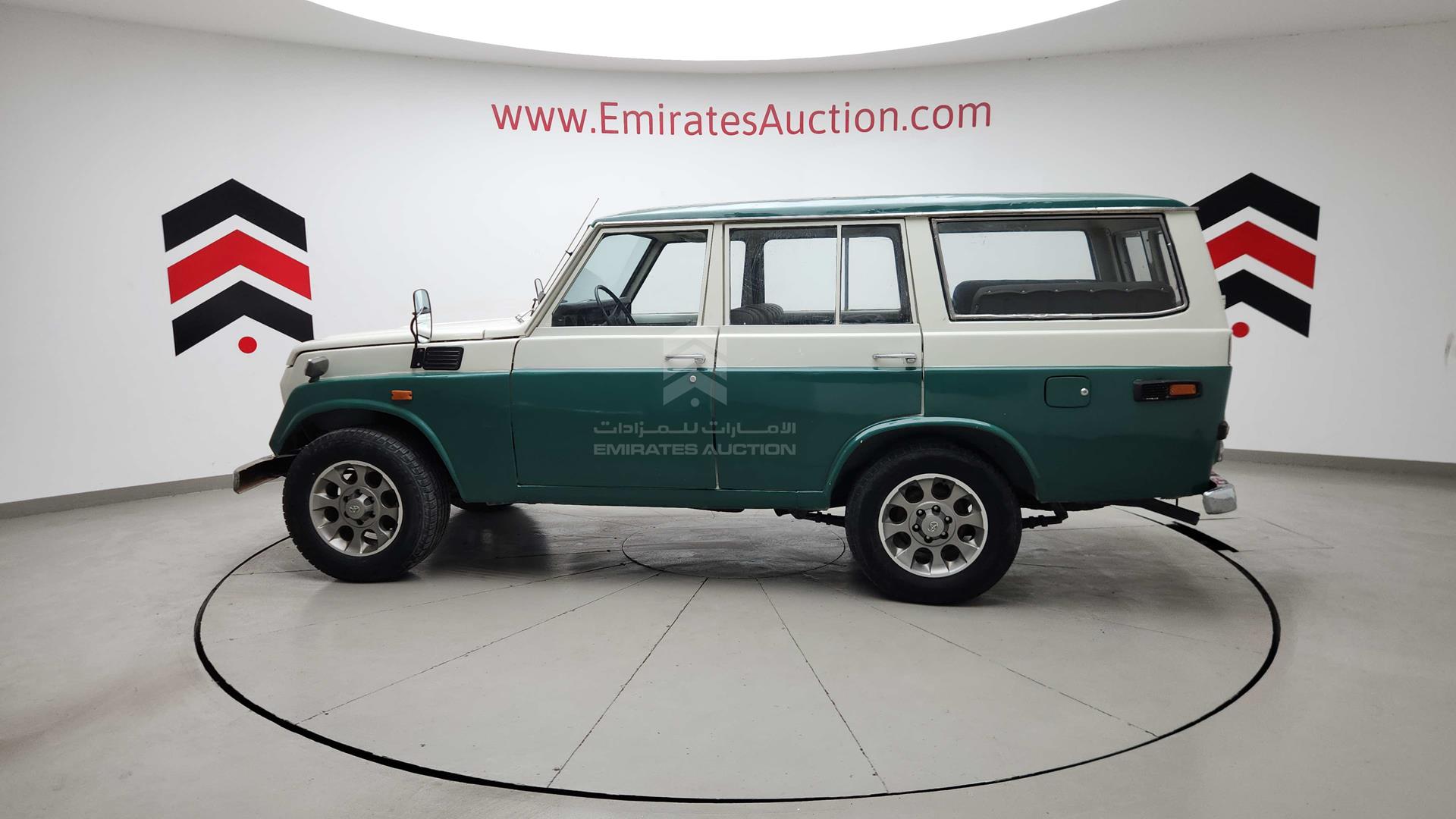 1973 TOYOTA LAND CRUISER VIN: FJ5537215