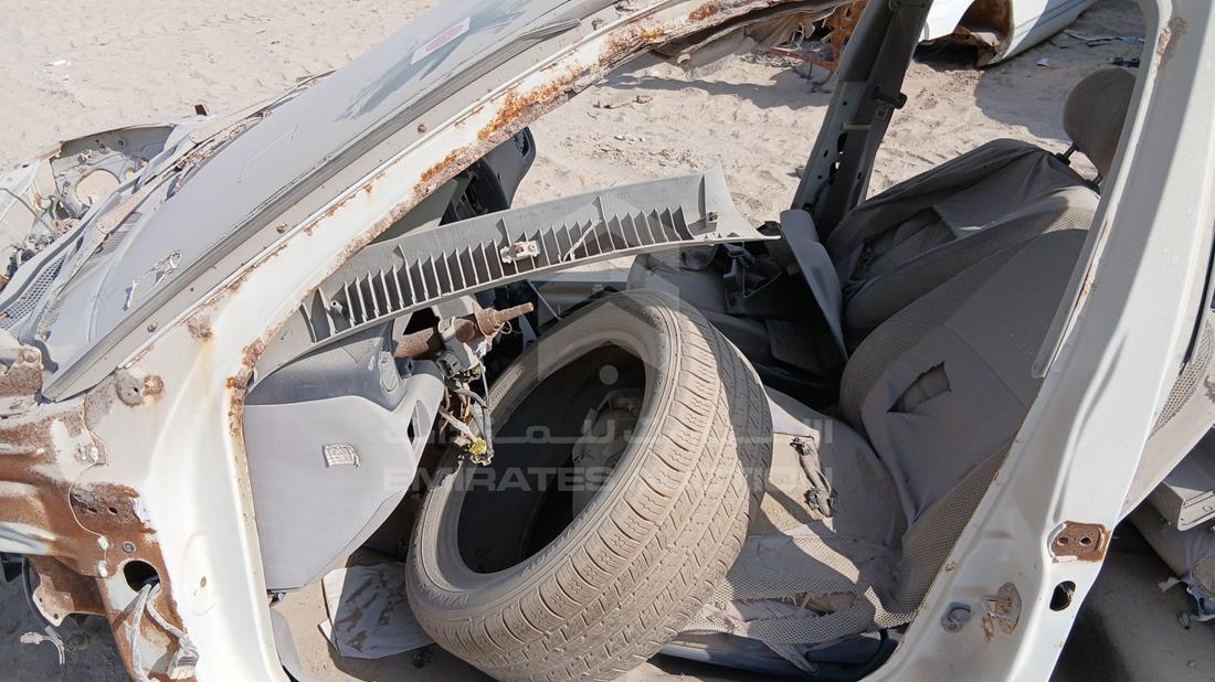 2001 Nissan Sunny — Front Left Driver Seat View — Photo 11