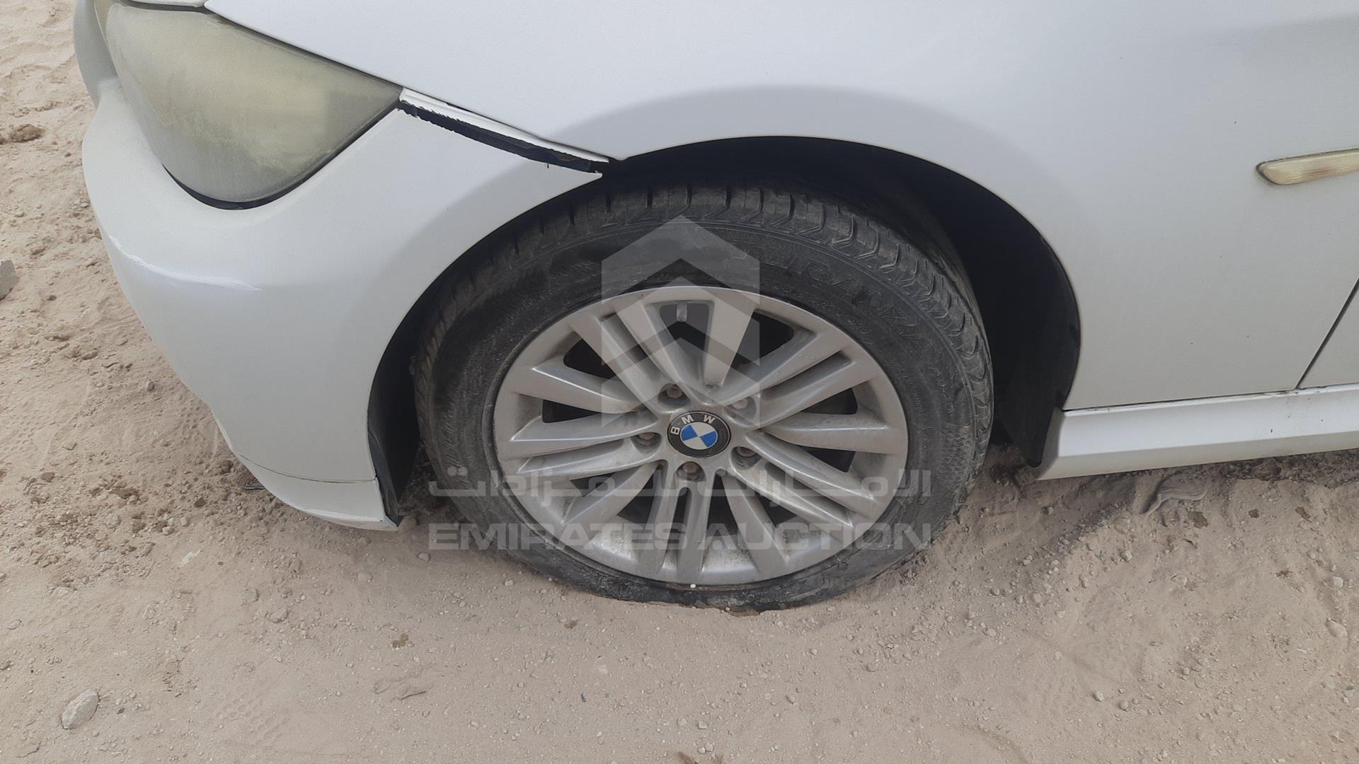 2010 BMW 320I VIN: WBAPG5102AA588434