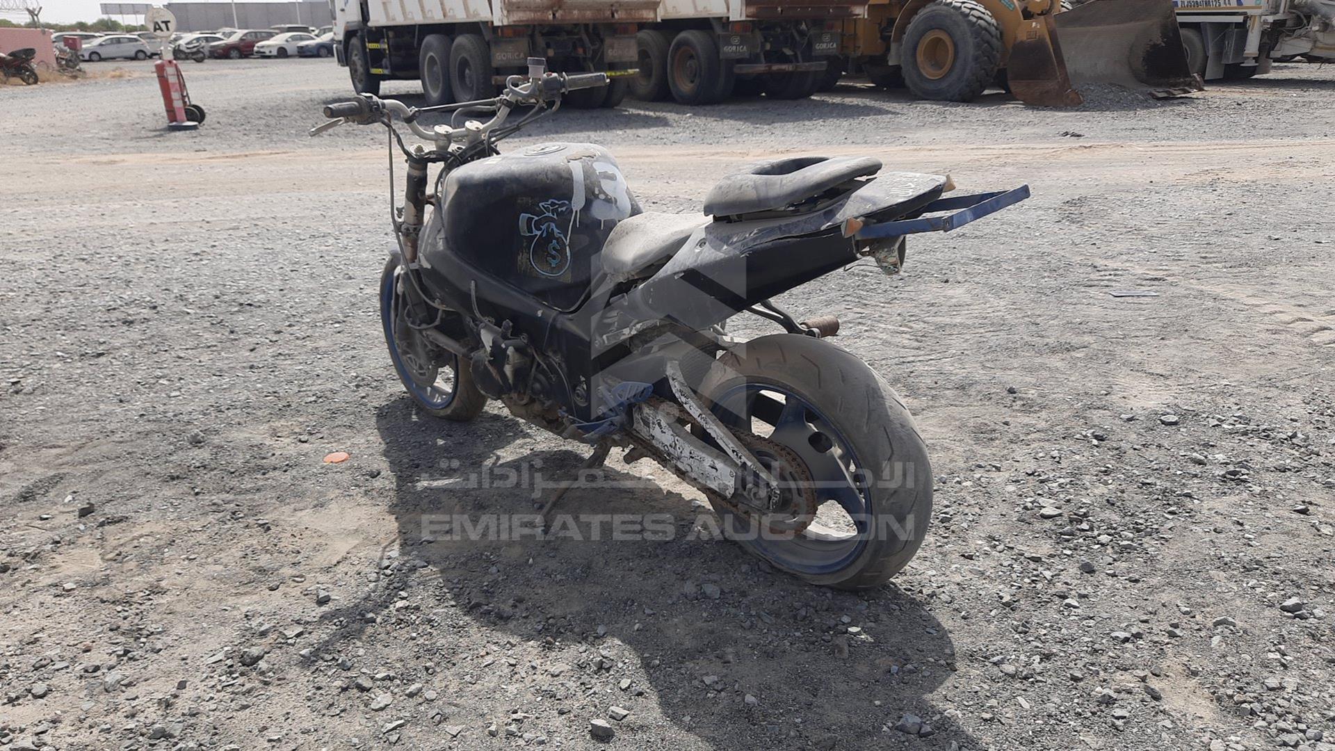 2001 SUZUKI GSXR 1000 VIN: JS1GT74A912104908