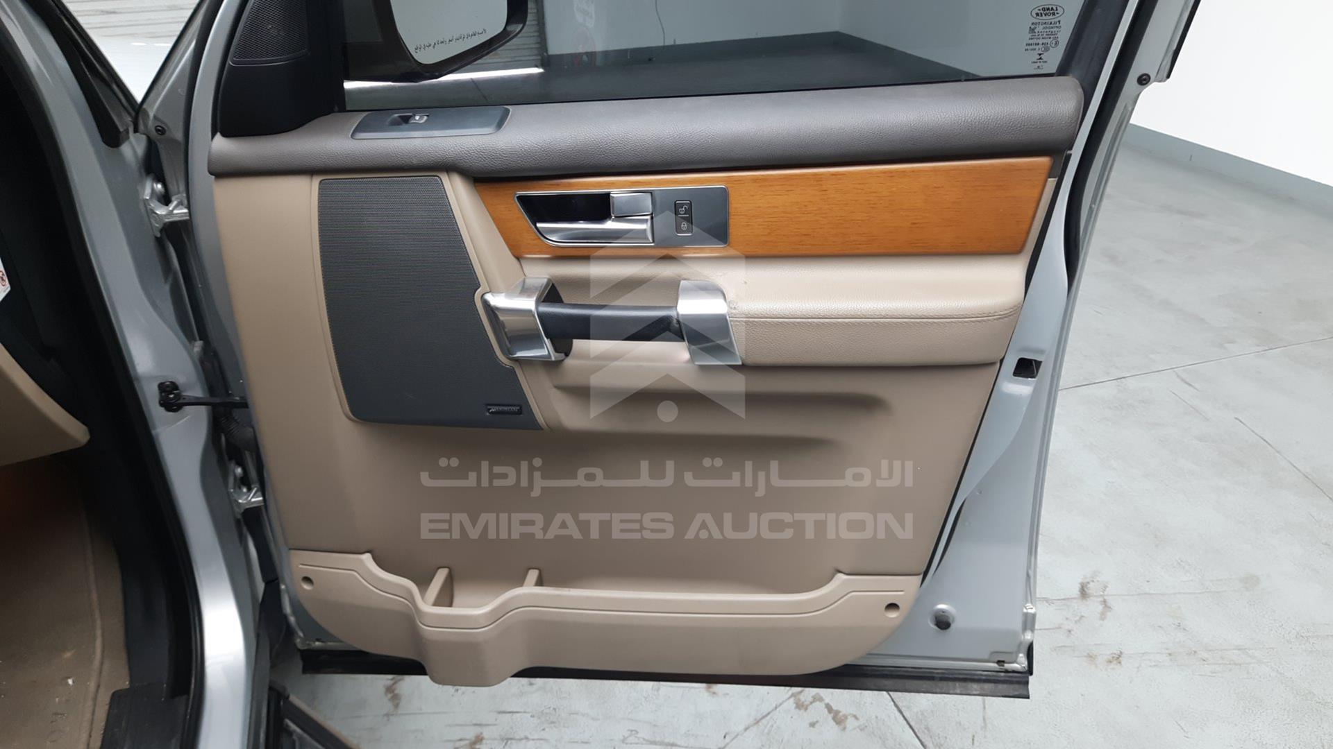 2016 LAND ROVER LR4 VIN: SALLAAAV6GA786250