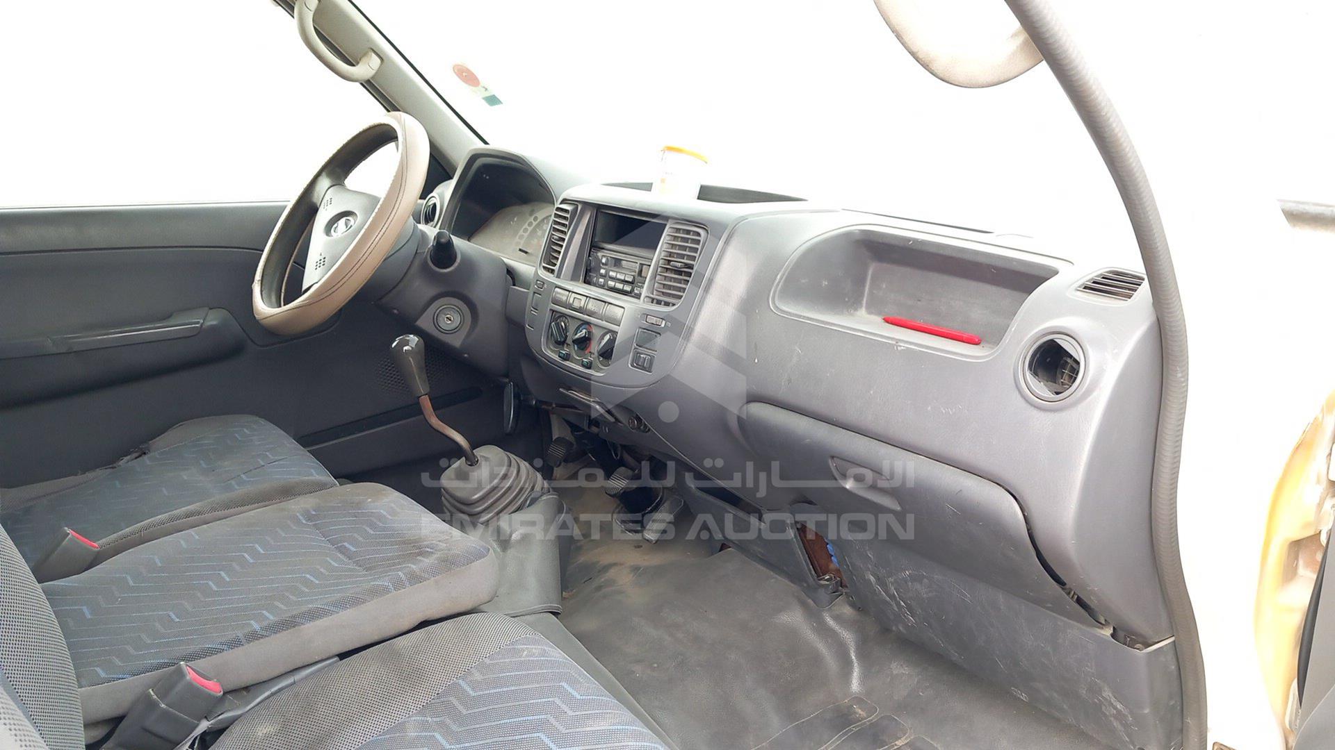 2002 NISSAN URVAN VIN: JN6FE52S12X400020