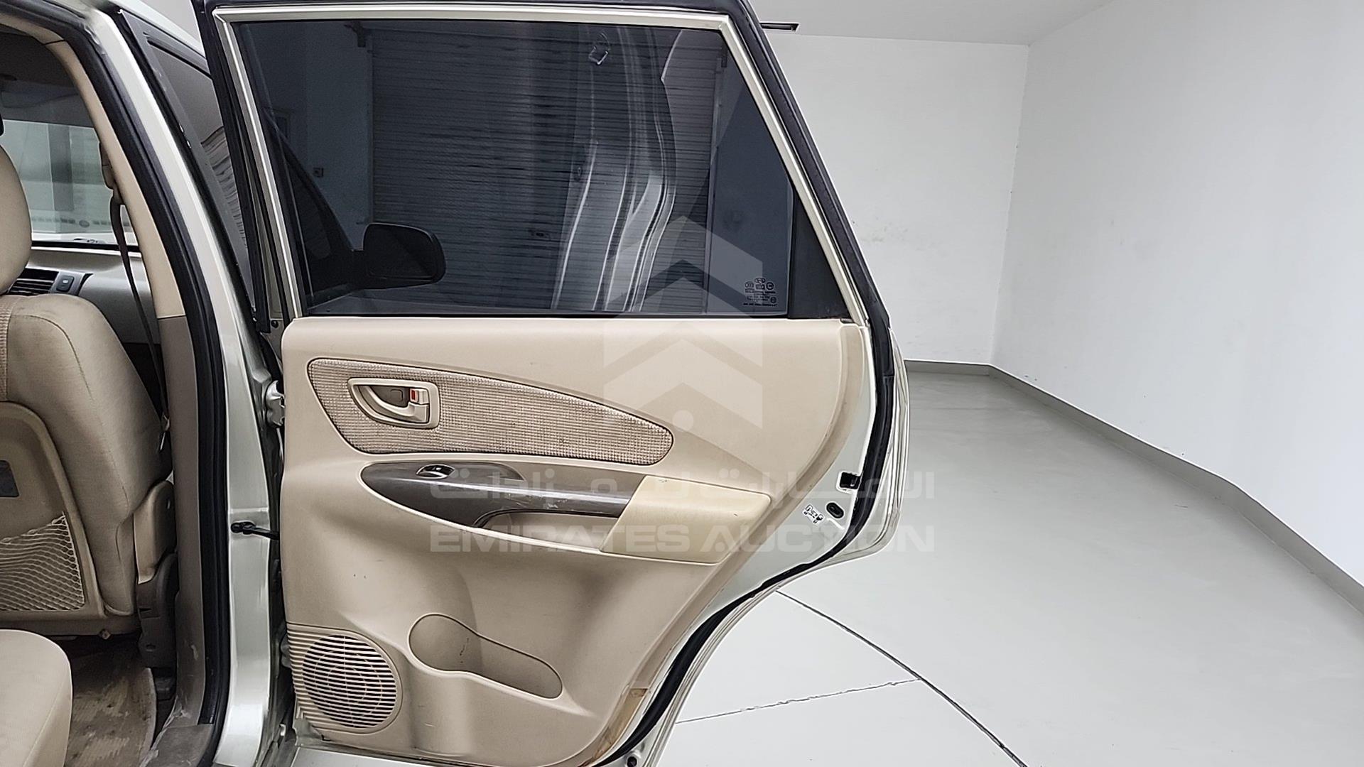 2008 HYUNDAI TUCSON VIN: KMHJM81B78U821197