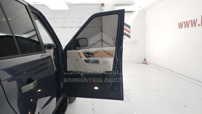 VIN: SALLSAA348A137642 Auction: EmiratesAuction Lot: 405787 VIN: SALLSAA348A137642 Range Rover Sport 2008 BLUE Photo 32