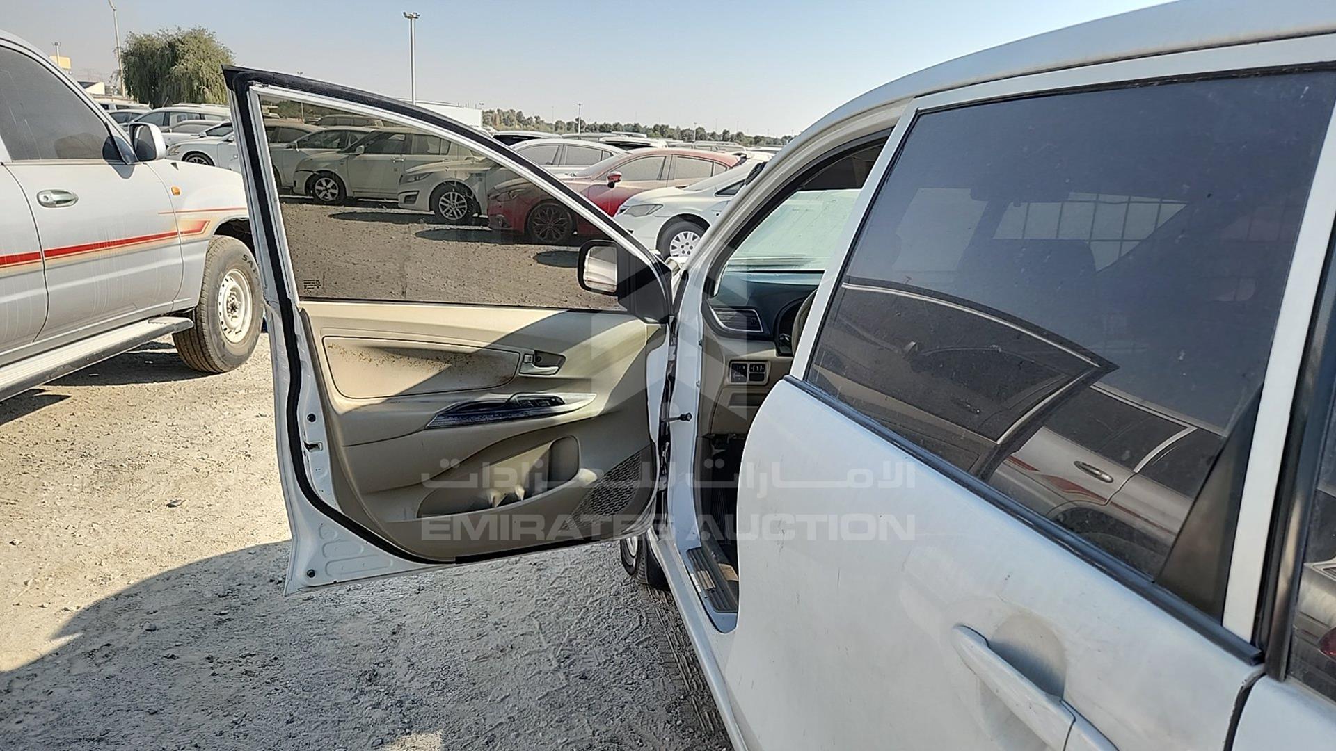 2015 TOYOTA AVANZA VIN: MHKMC13F6FK013658