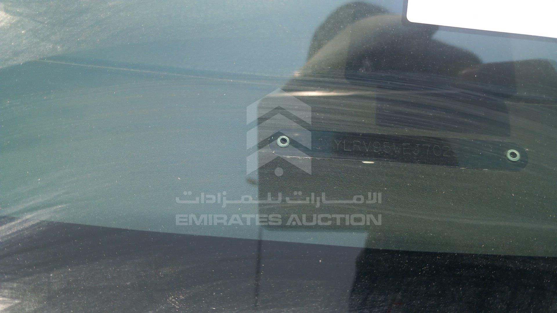 2014 MITSUBISHI PAJERO VIN: JMYLRV95WEJ702904