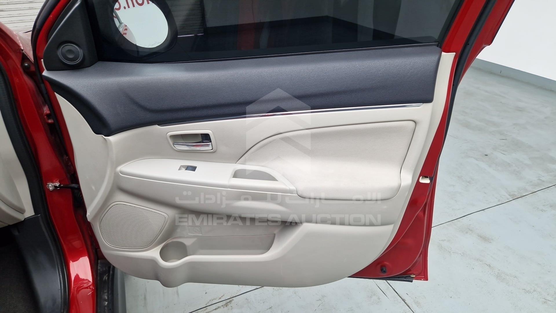 2017 MITSUBISHI ASX VIN: JE4LP21U6HZ700429