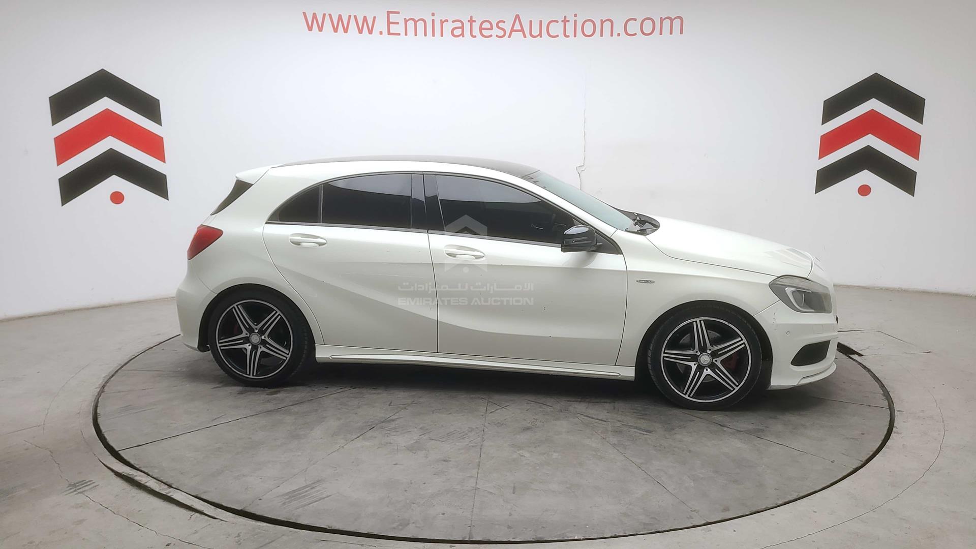 2013 MERCEDES A 250 VIN: WDDBF4EB9DJ070692