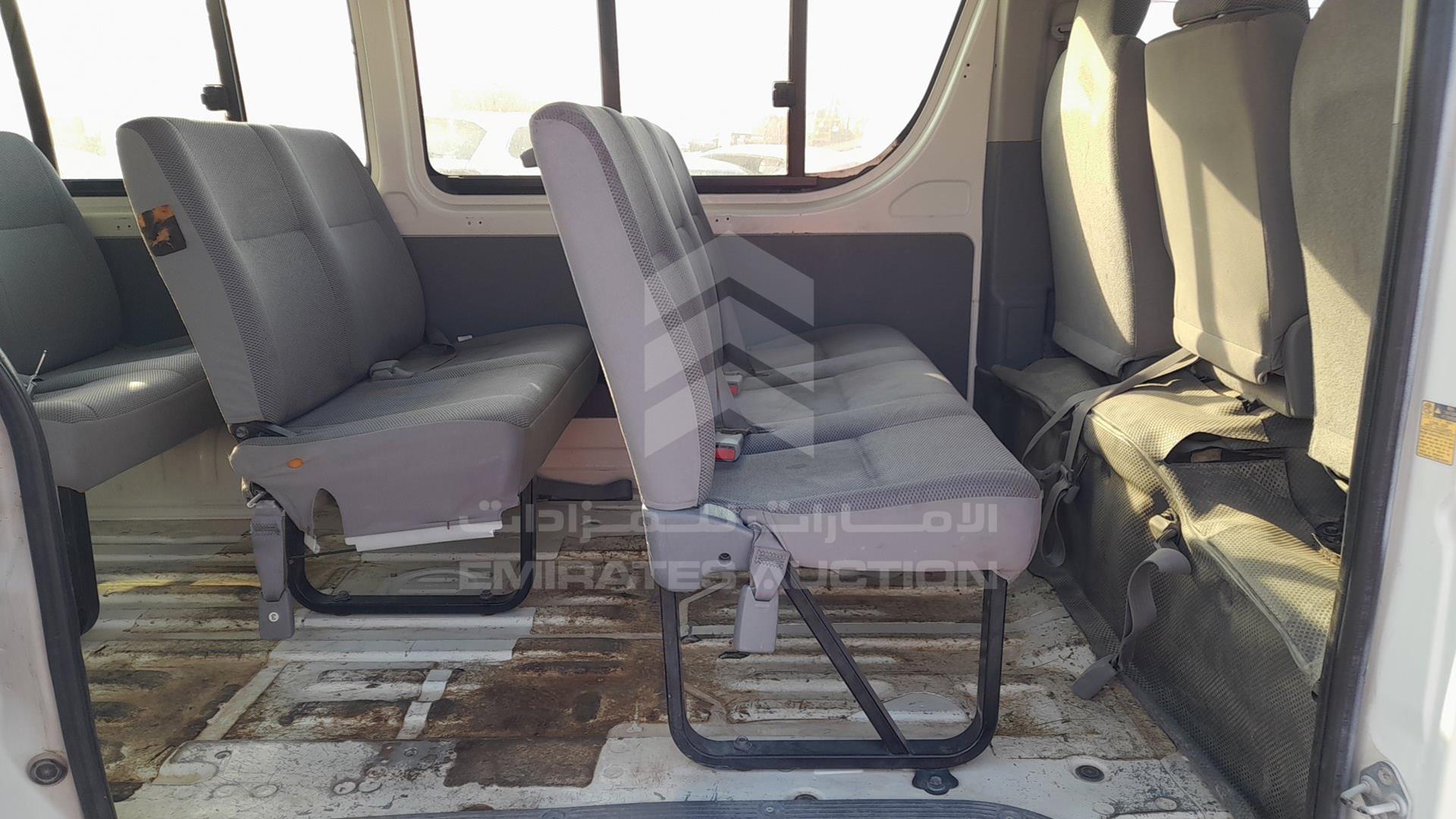 2007 TOYOTA HIACE VIN: JTGJX02P770011388