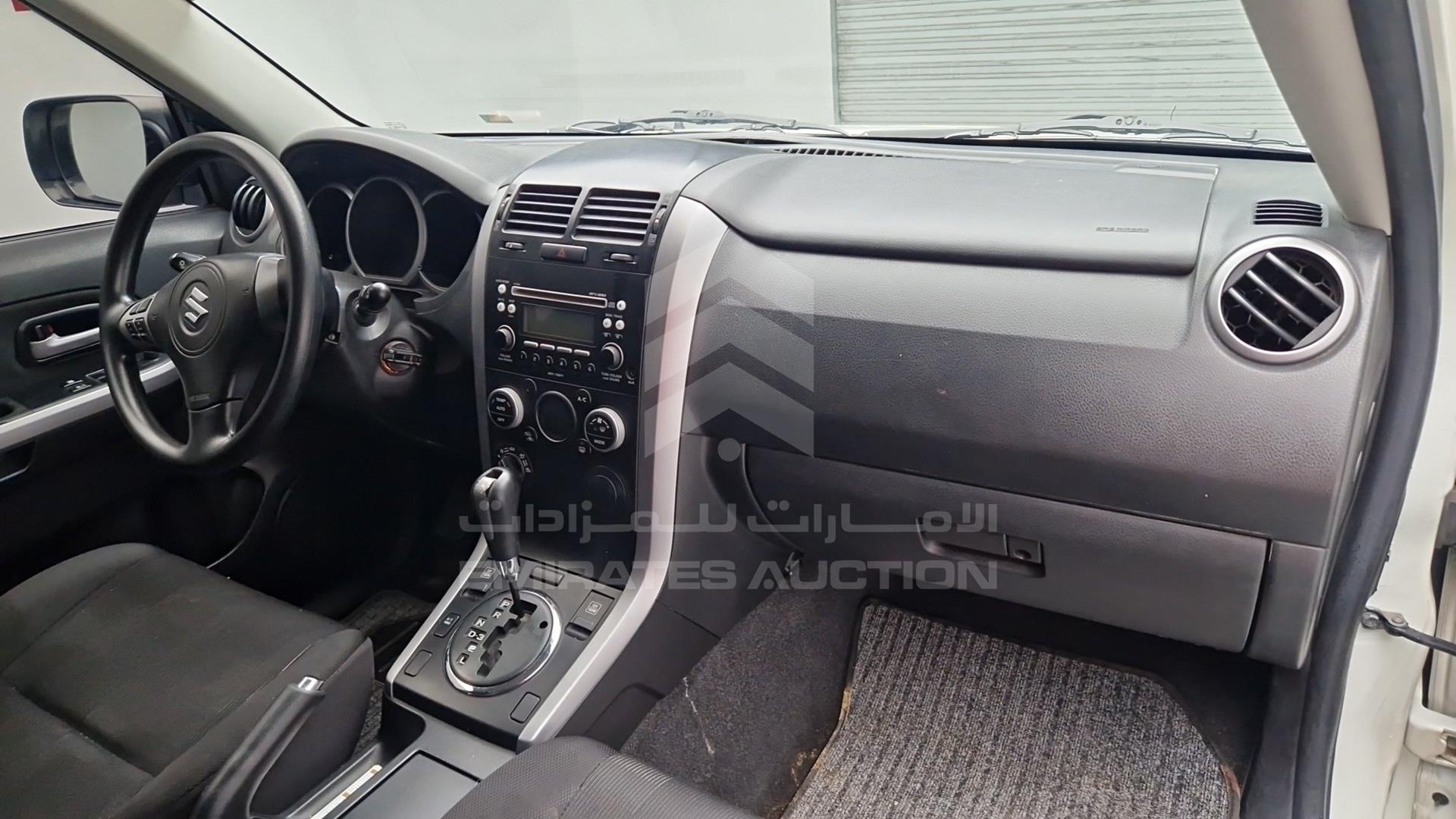 2012 SUZUKI GRAND VITARA VIN: JS3TA04V1C4100624