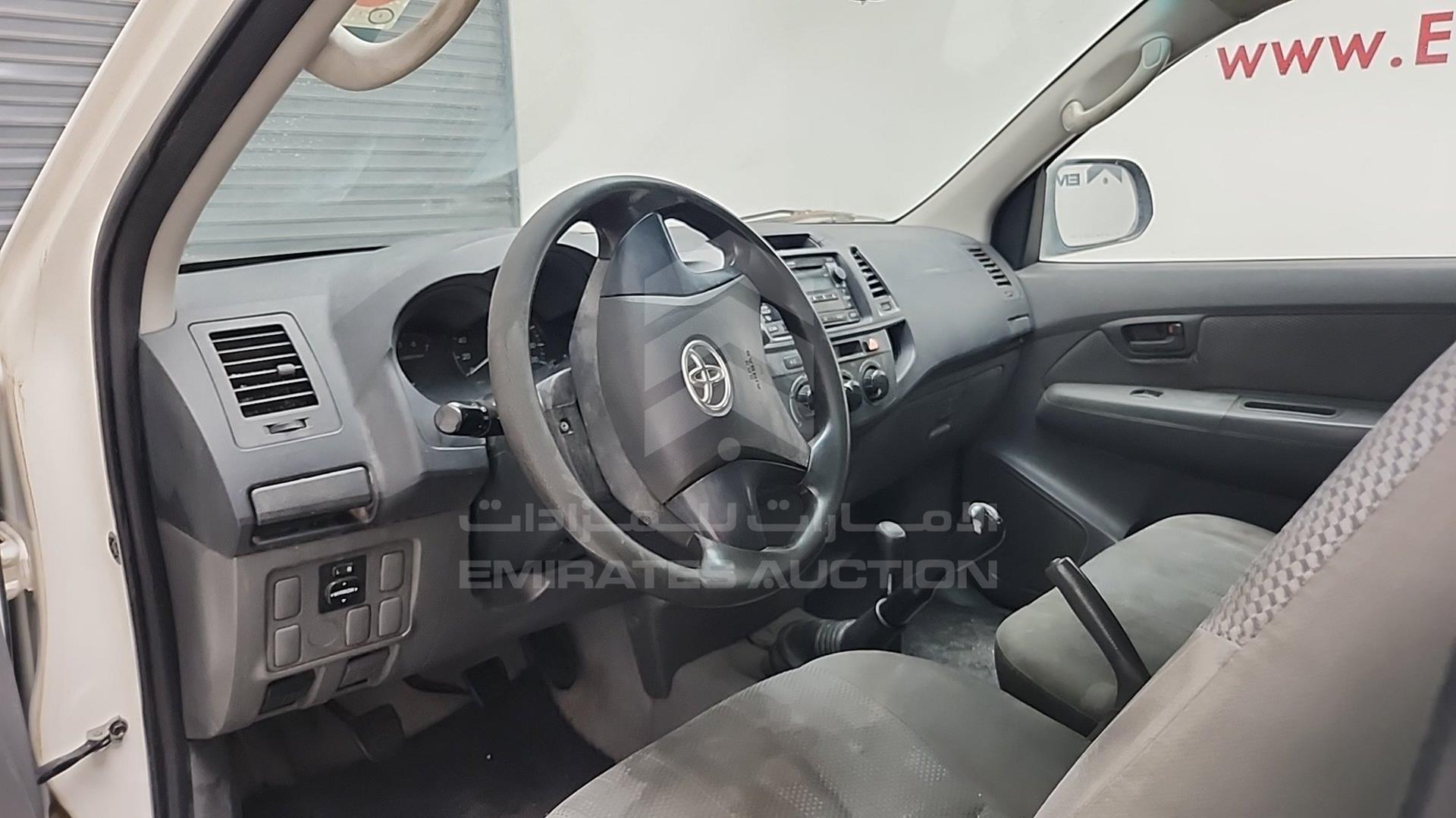 2013 TOYOTA HILUX VIN: MR0FX22GXD1386150