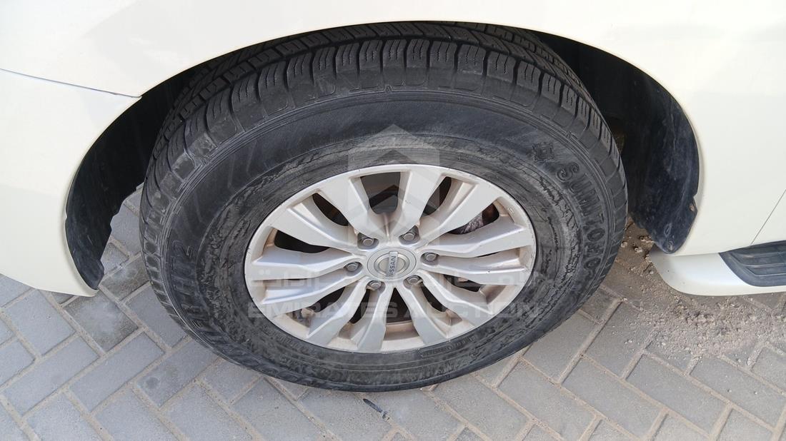 نيسان باترول 2019 — الإطار الأمامي الأيسر — صورة 33