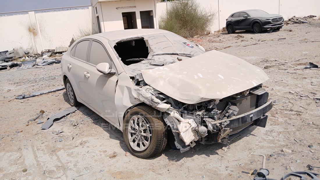 كيا سيراتو 2024 — الزاوية الأمامية اليمنى — صورة 9