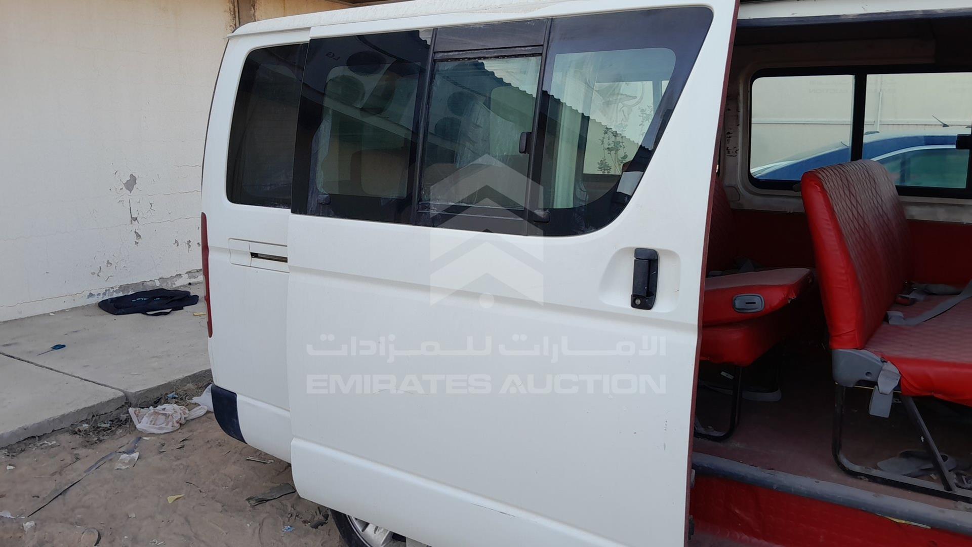 2009 TOYOTA HIACE VIN: JTGJX02P895009641