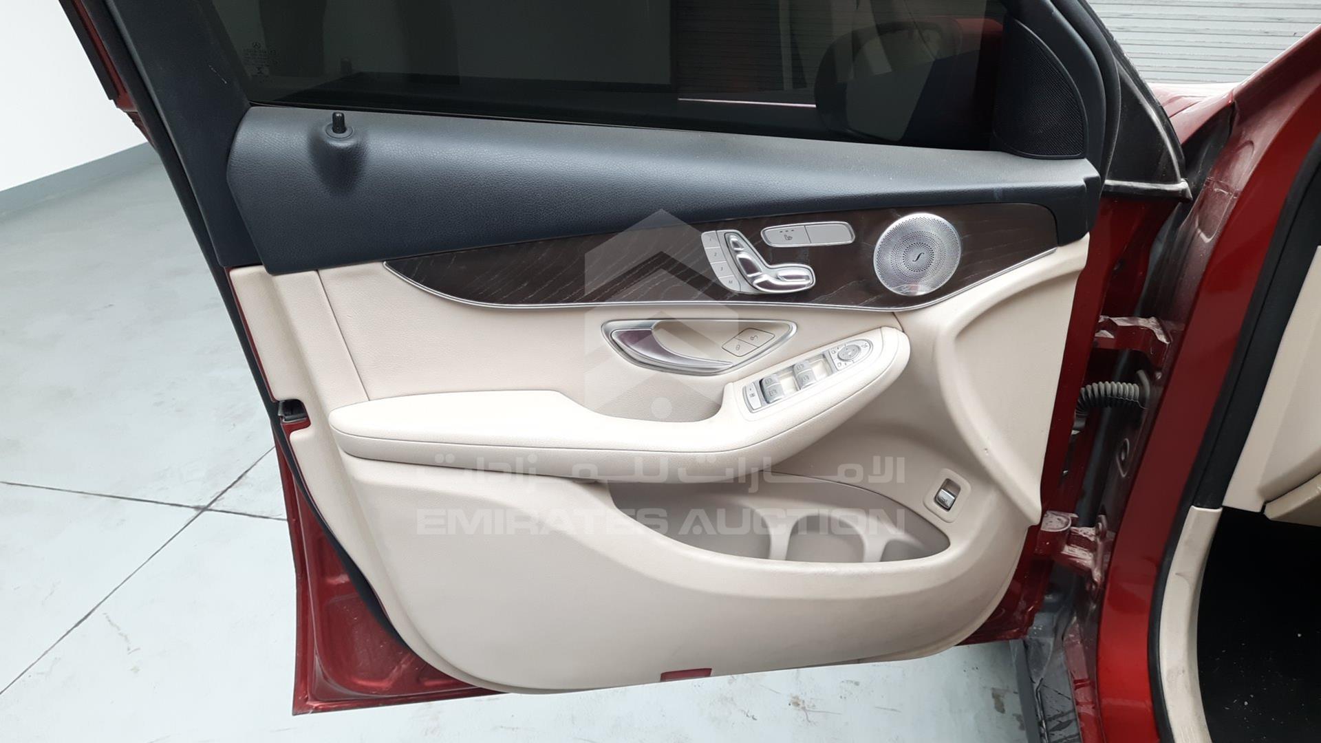 2018 MERCEDES GLC 300 VIN: WDC0G4KB5JV101017