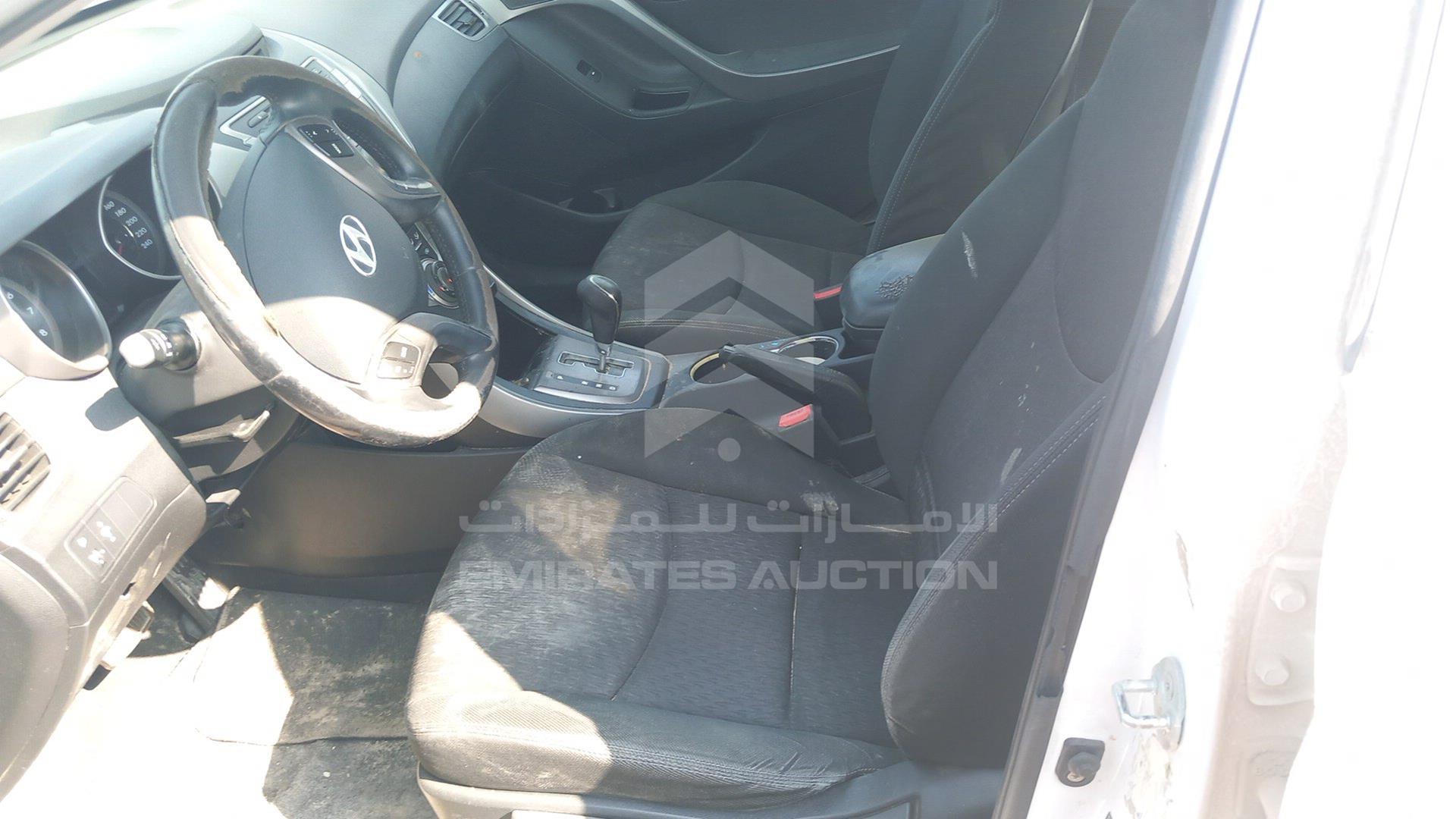 2013 HYUNDAI ELANTRA VIN: KMHDG41EXDU585677