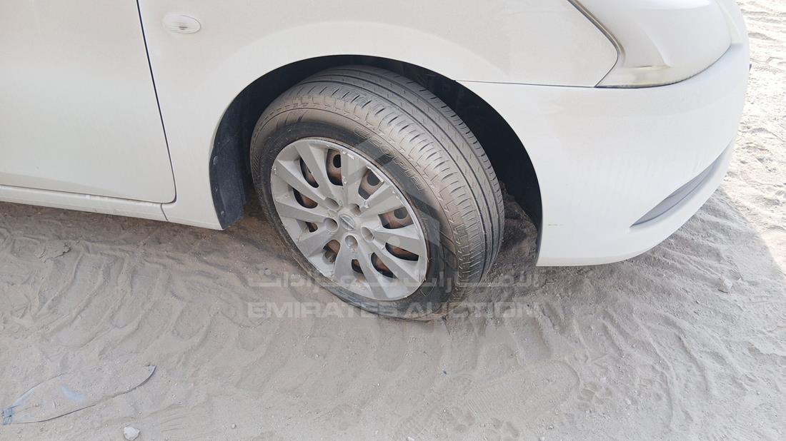 نيسان سينترا 2019 — الإطار الأمامي الأيمن — صورة 29