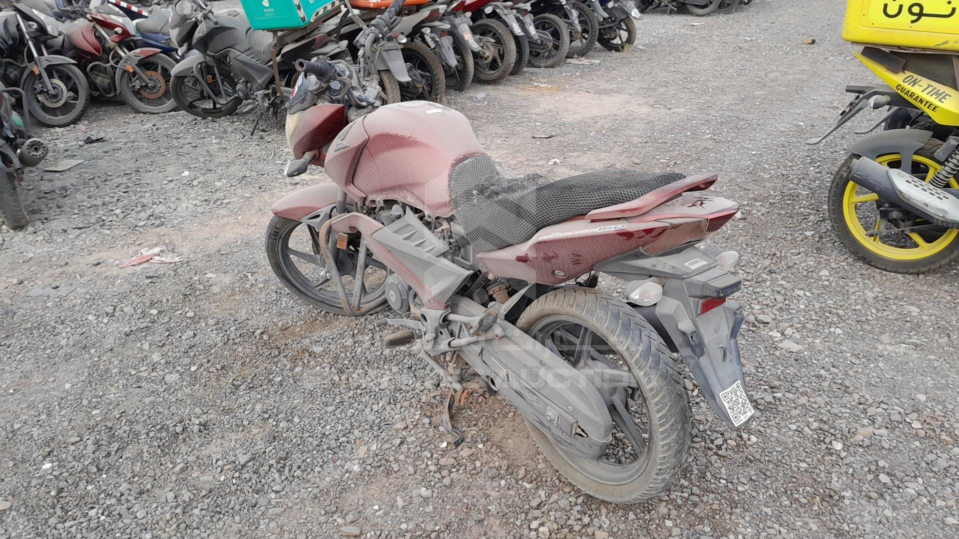 2017 HONDA UNICORN 160 VIN: ME4KC2068H8004556