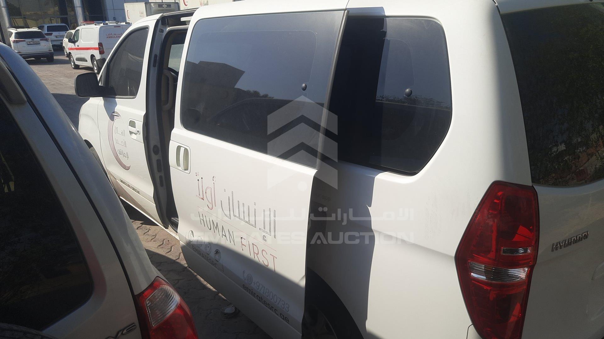 2016 HYUNDAI H1 VIN: KMJWA37R7GU761988