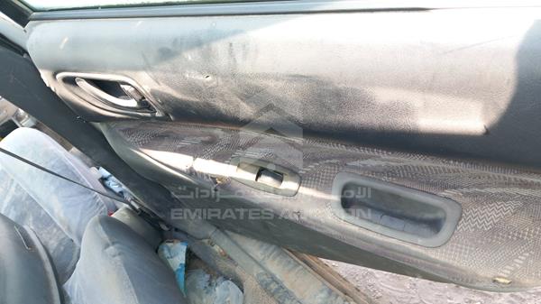 Mitsubishi Galant 2004 JMYSREA2A4Z700459 Image 8