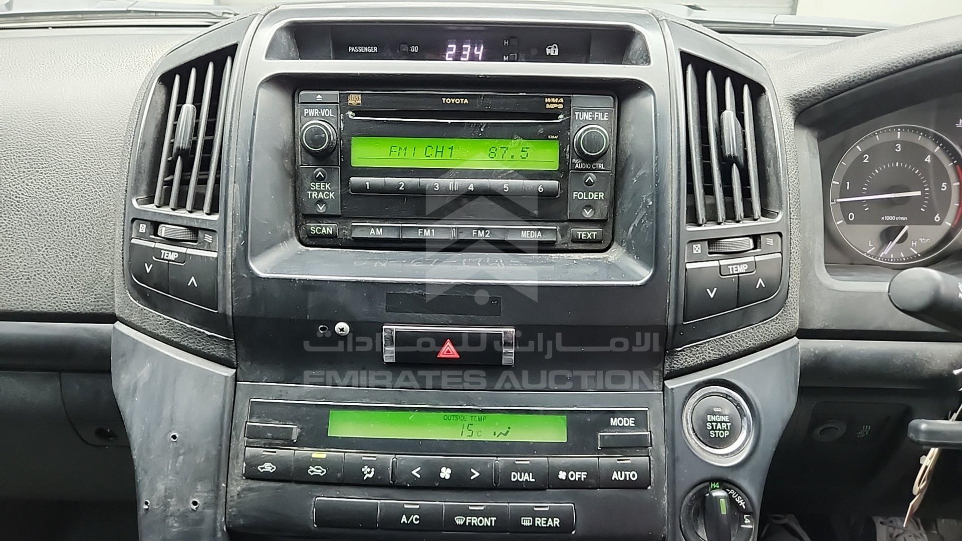 2014 TOYOTA LC 200 VIN: JTMHV09J604135041