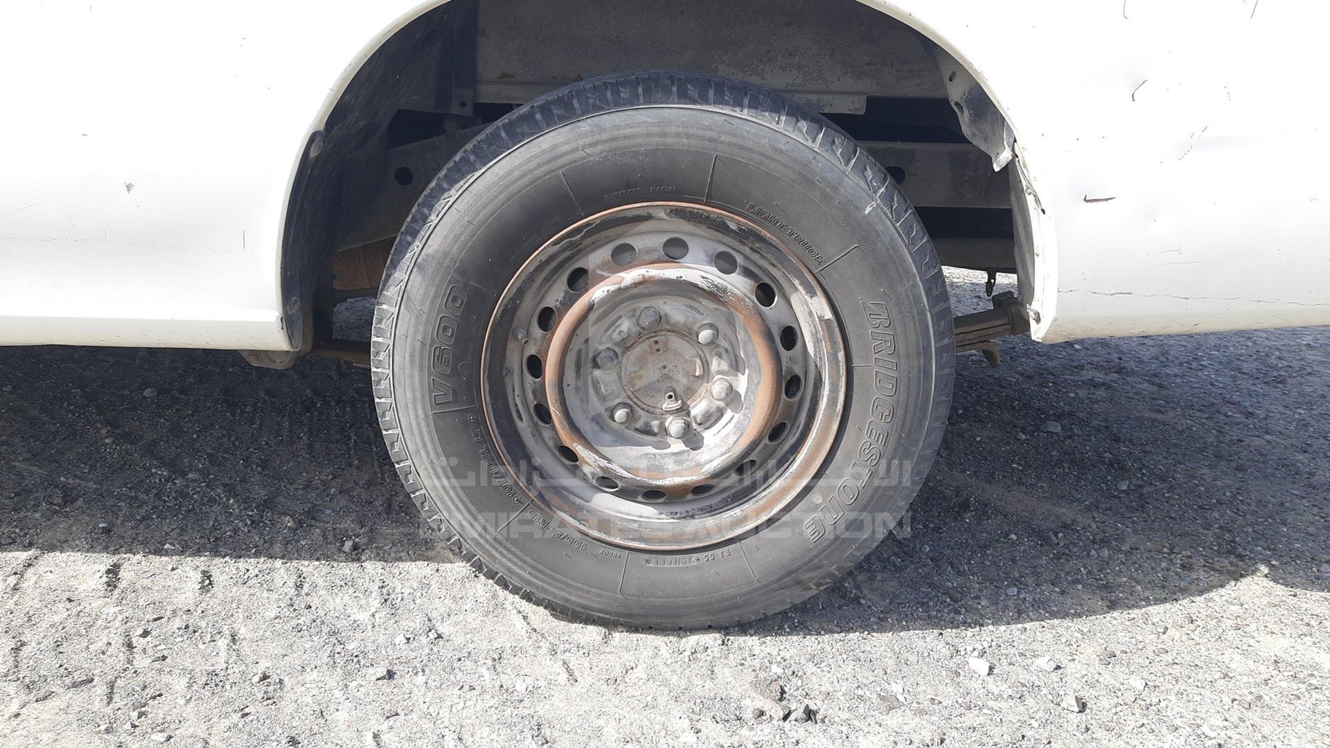 2005 MAZDA B2200 VIN: MM7UN23295W373896