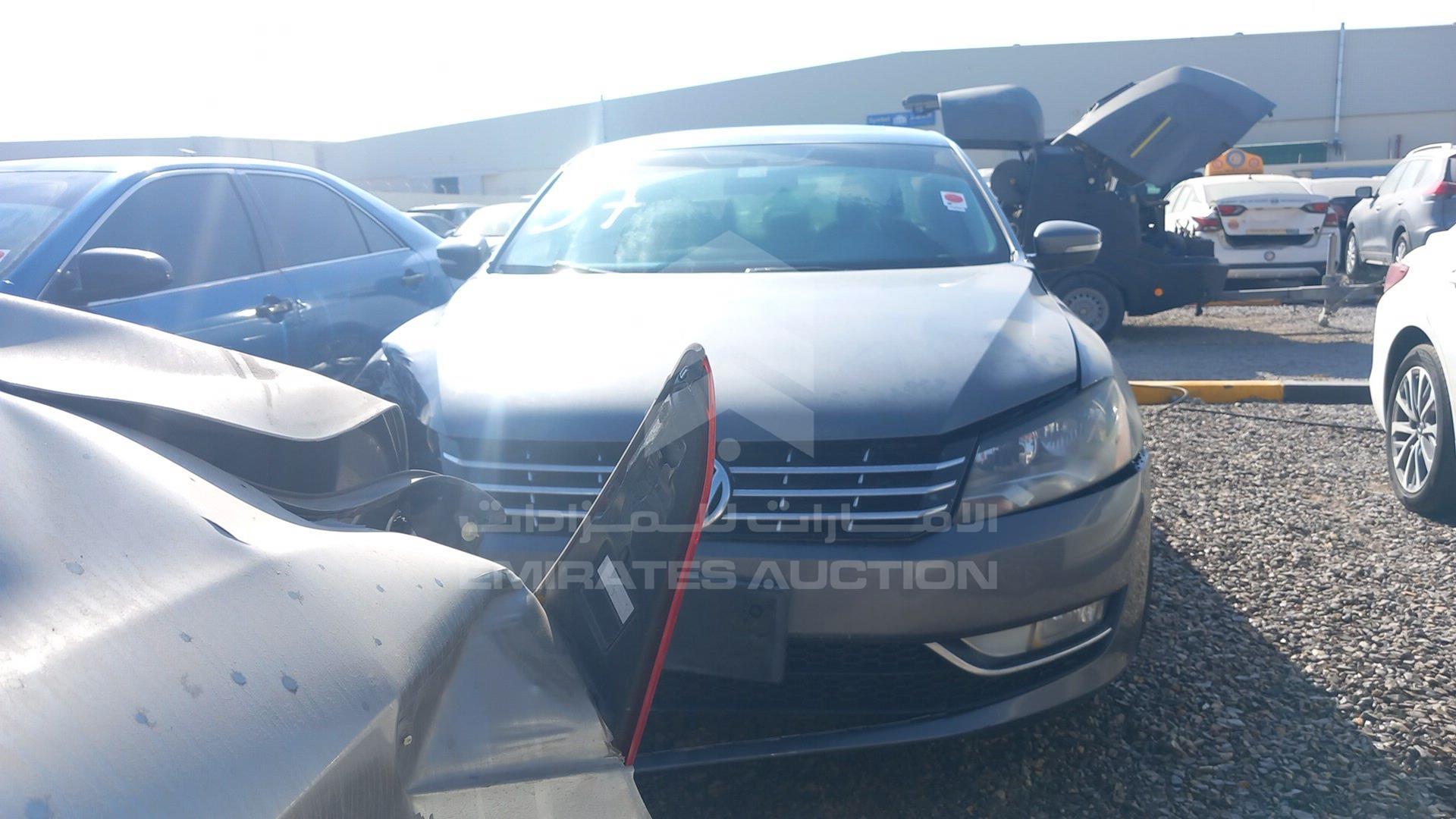 2015 VOLKSWAGEN PASSAT VIN: WVWCR7A37FC001349