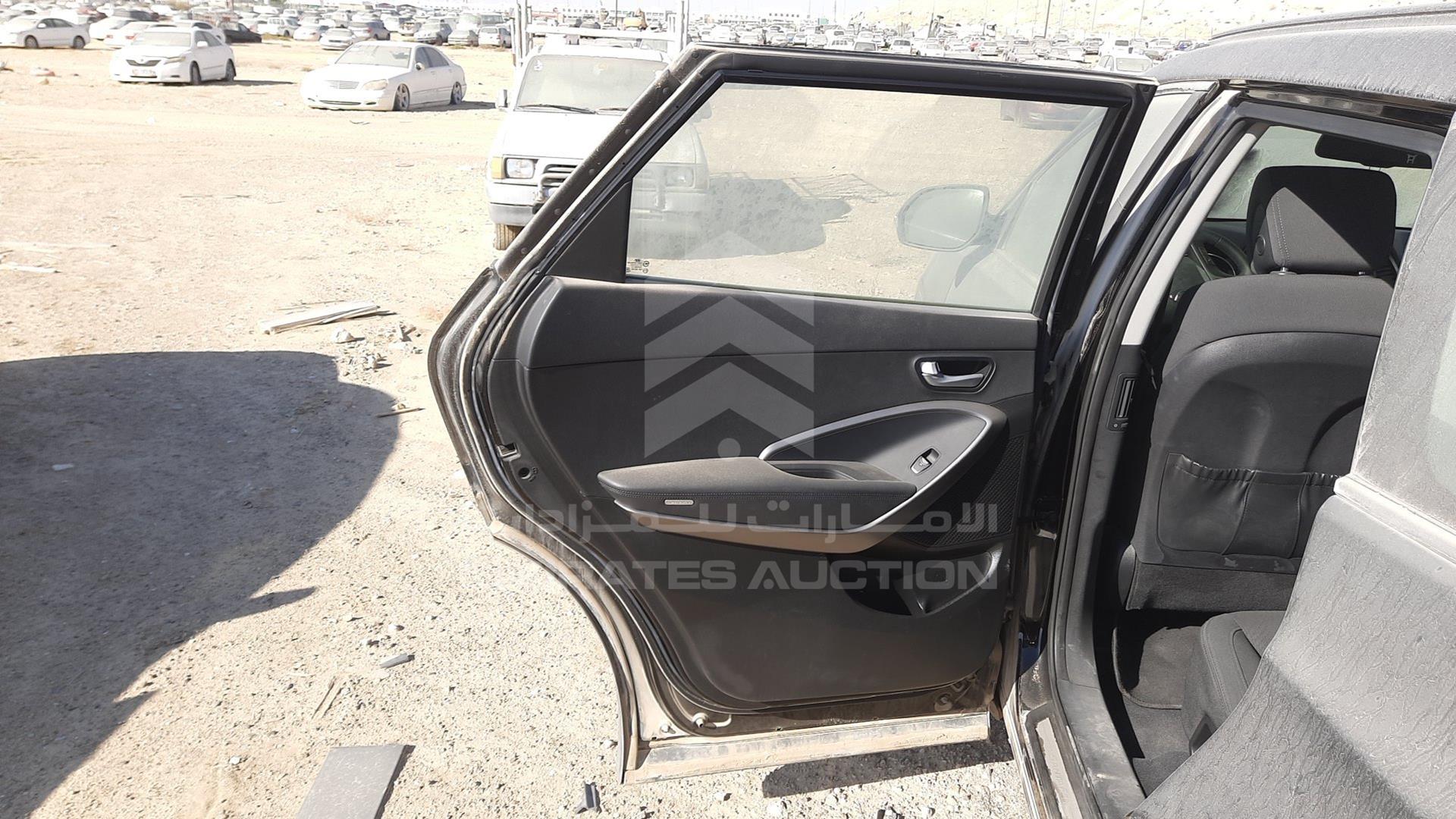 2014 HYUNDAI SANTA FE VIN: KMHSN81E3EU030365