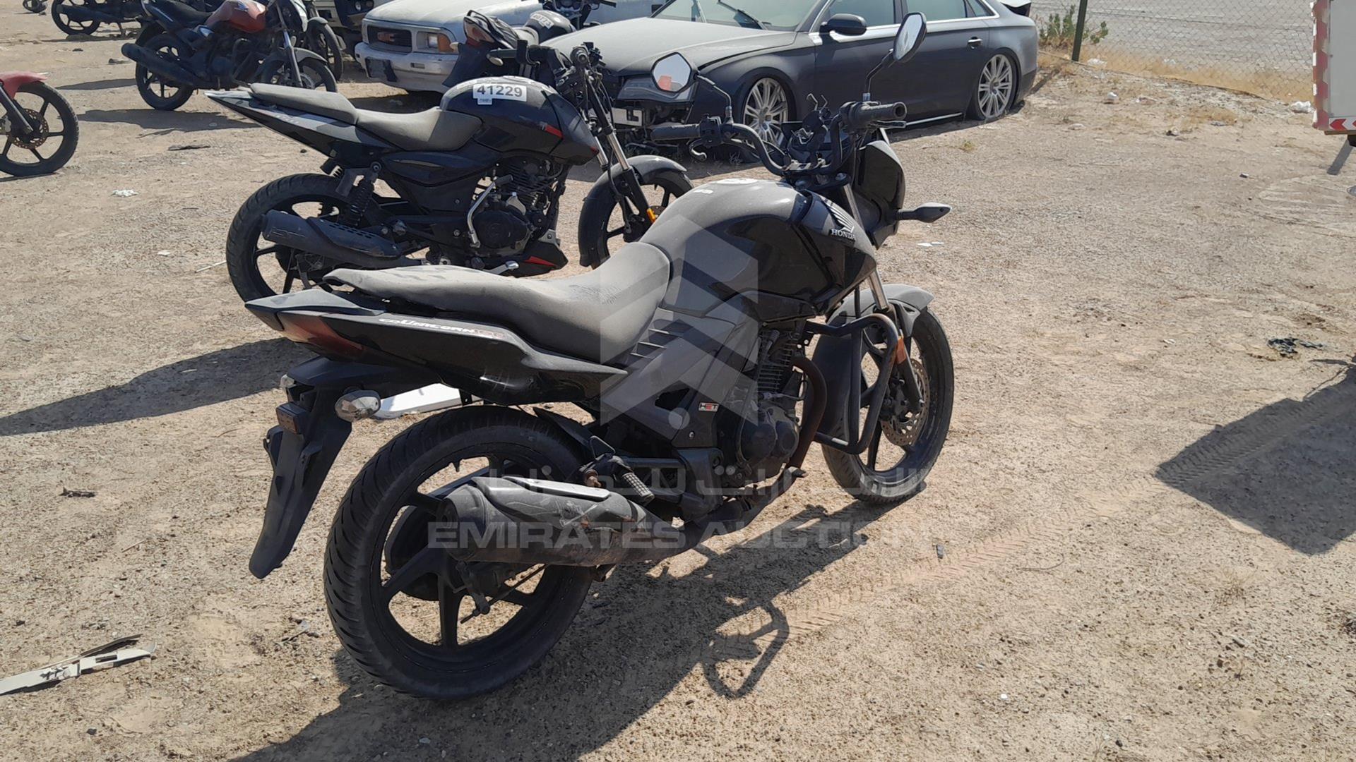 2016 HONDA UNICORN VIN: ME4KC204EG8017371