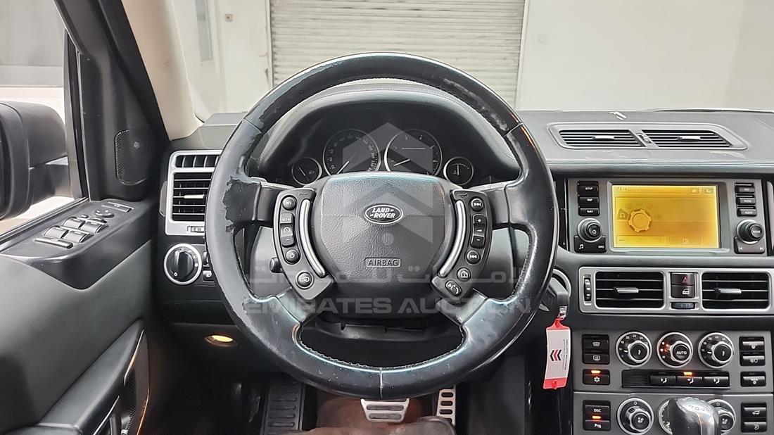 2008 Range Rover Vogue — Steering & Mounted Controls — Photo 16