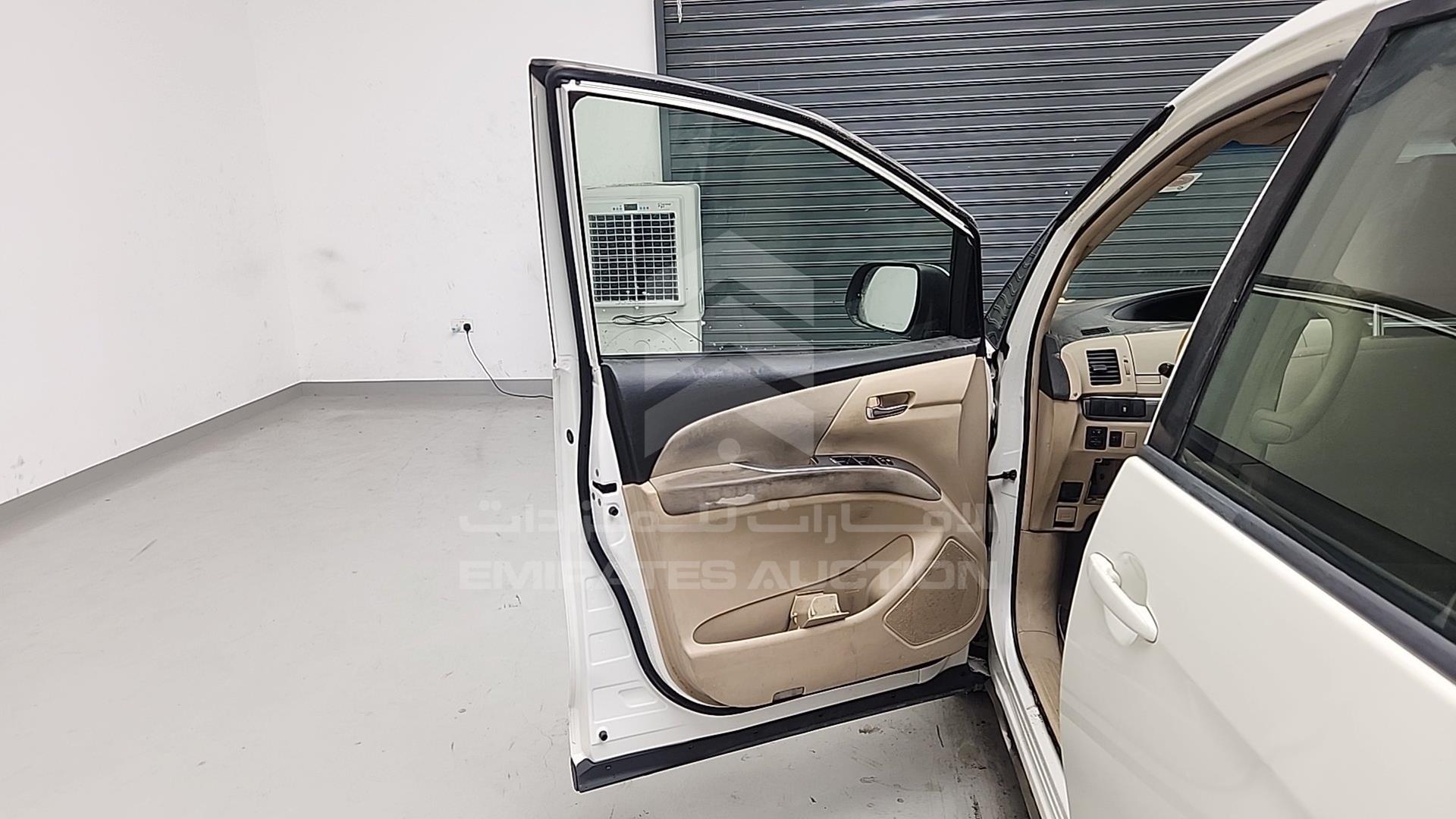 2015 TOYOTA PREVIA VIN: JTNGE52M4FA049987