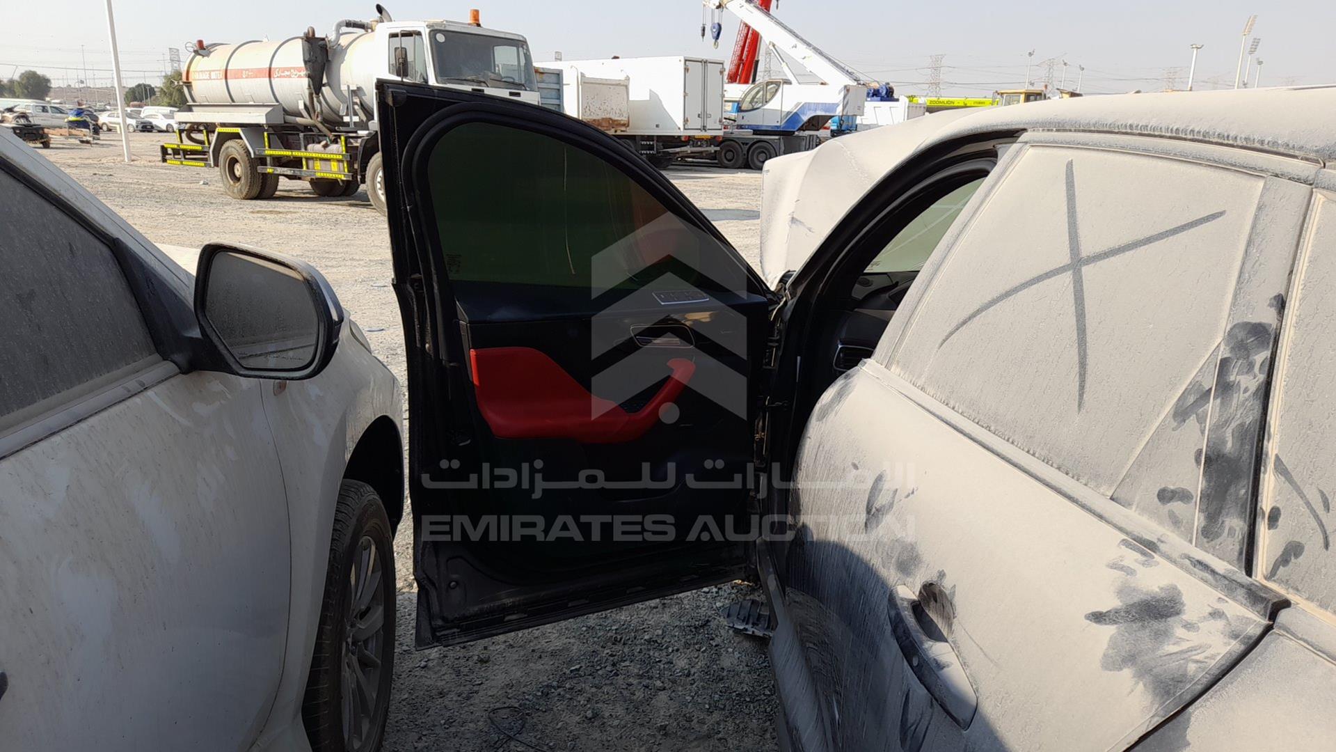 2019 JAGUAR F-PACE VIN: SADCA2BX2KA615649