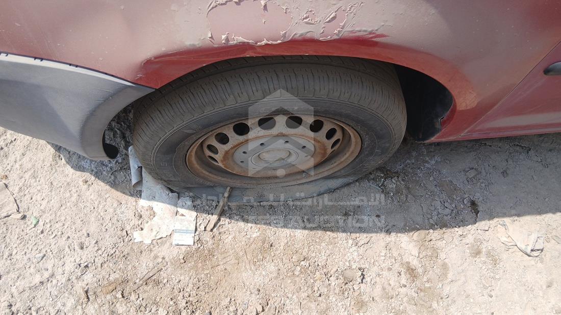 2005 Volkswagen Caddy - Scrap without document — Front Left Tyre — Photo 17