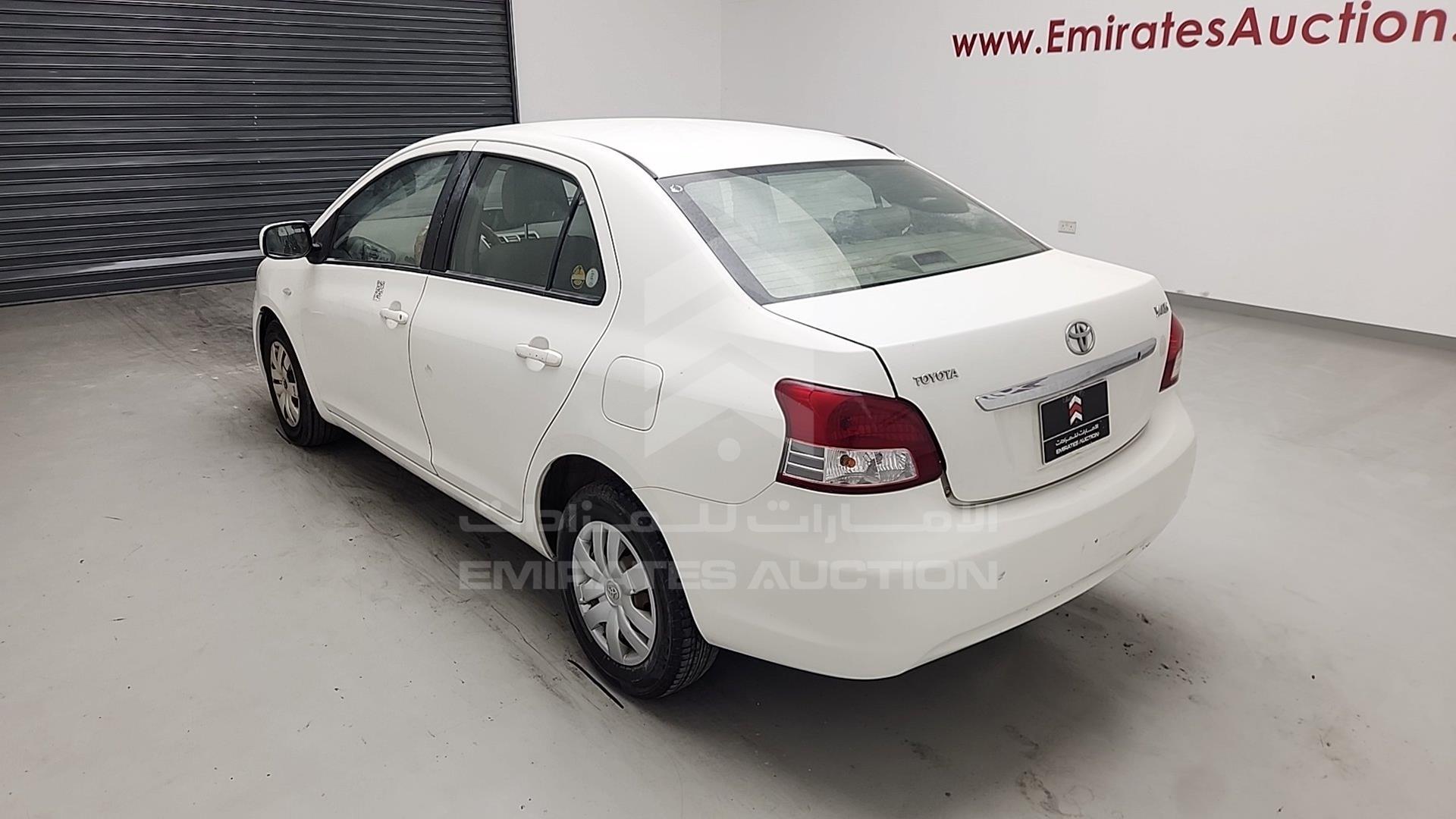 2011 TOYOTA YARIS VIN: JTDBW9234B4052200