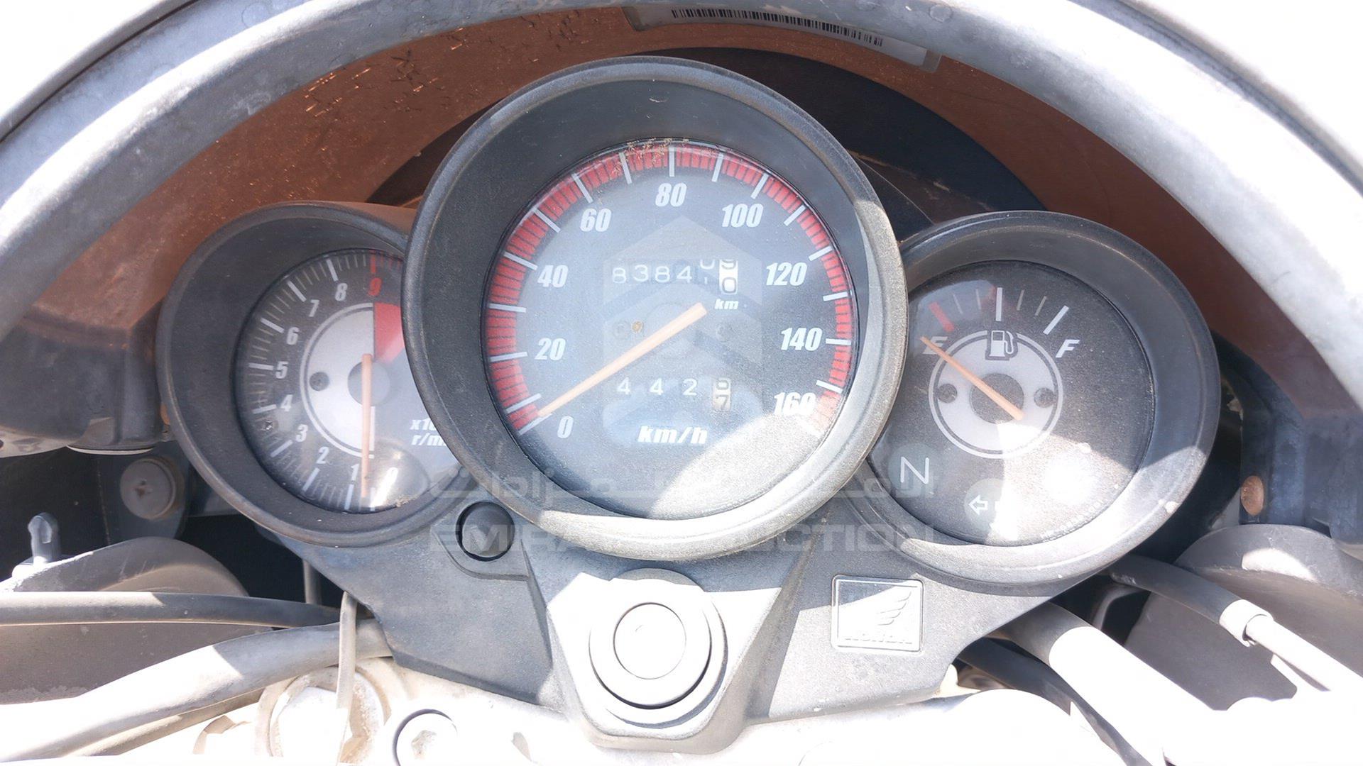 2014 HONDA UNICORN VIN: ME4KC09CME8857548