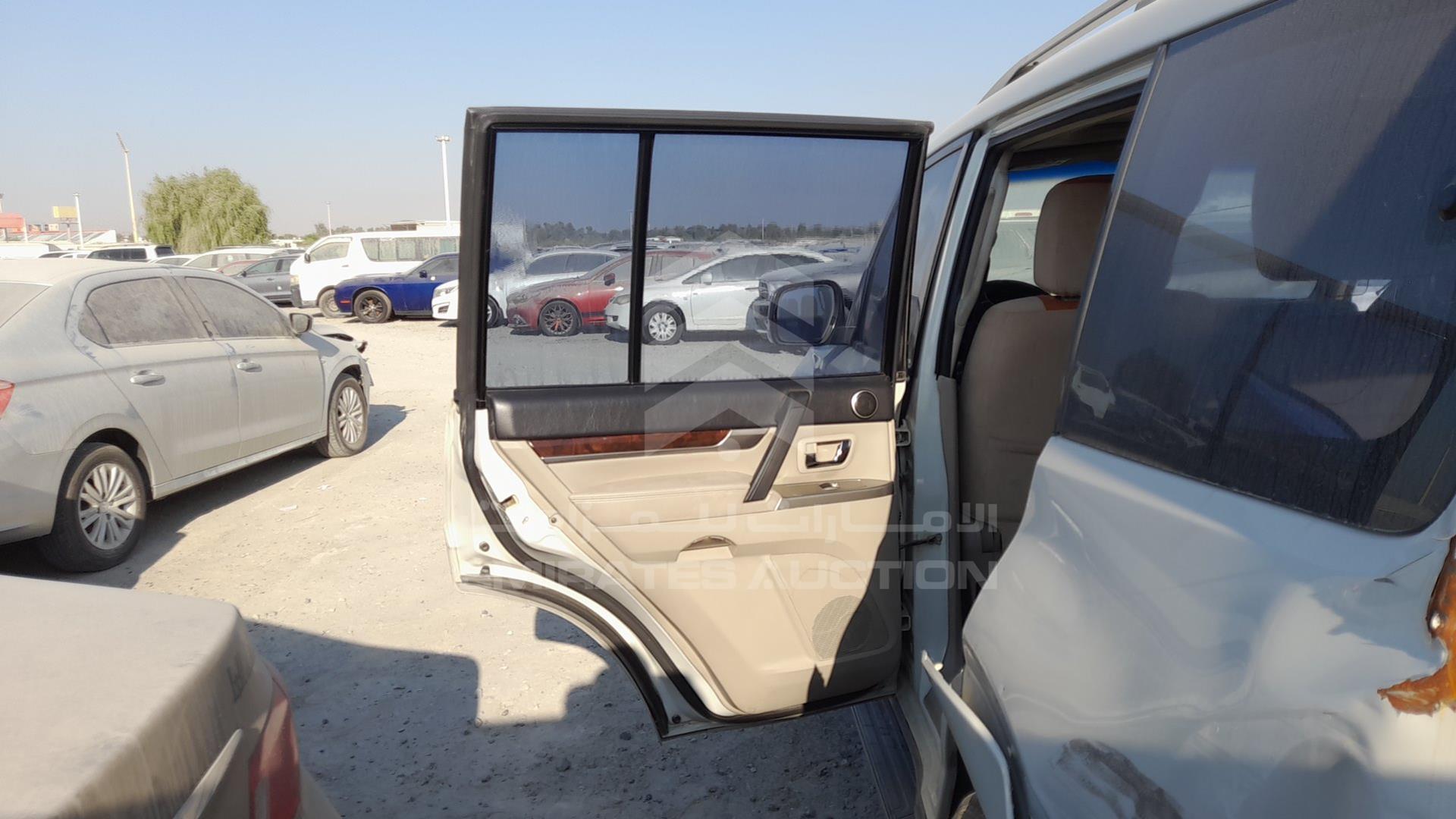 2013 MITSUBISHI PAJERO VIN: JMYLRV95WDJ702310