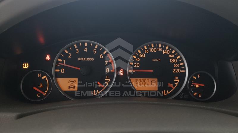 5N1AR1N8XBC629793 Auction: EmiratesAuction Lot: 405707 5N1AR1N8XBC629793 Nissan Pathfinder 2011 WHITE Photo 2