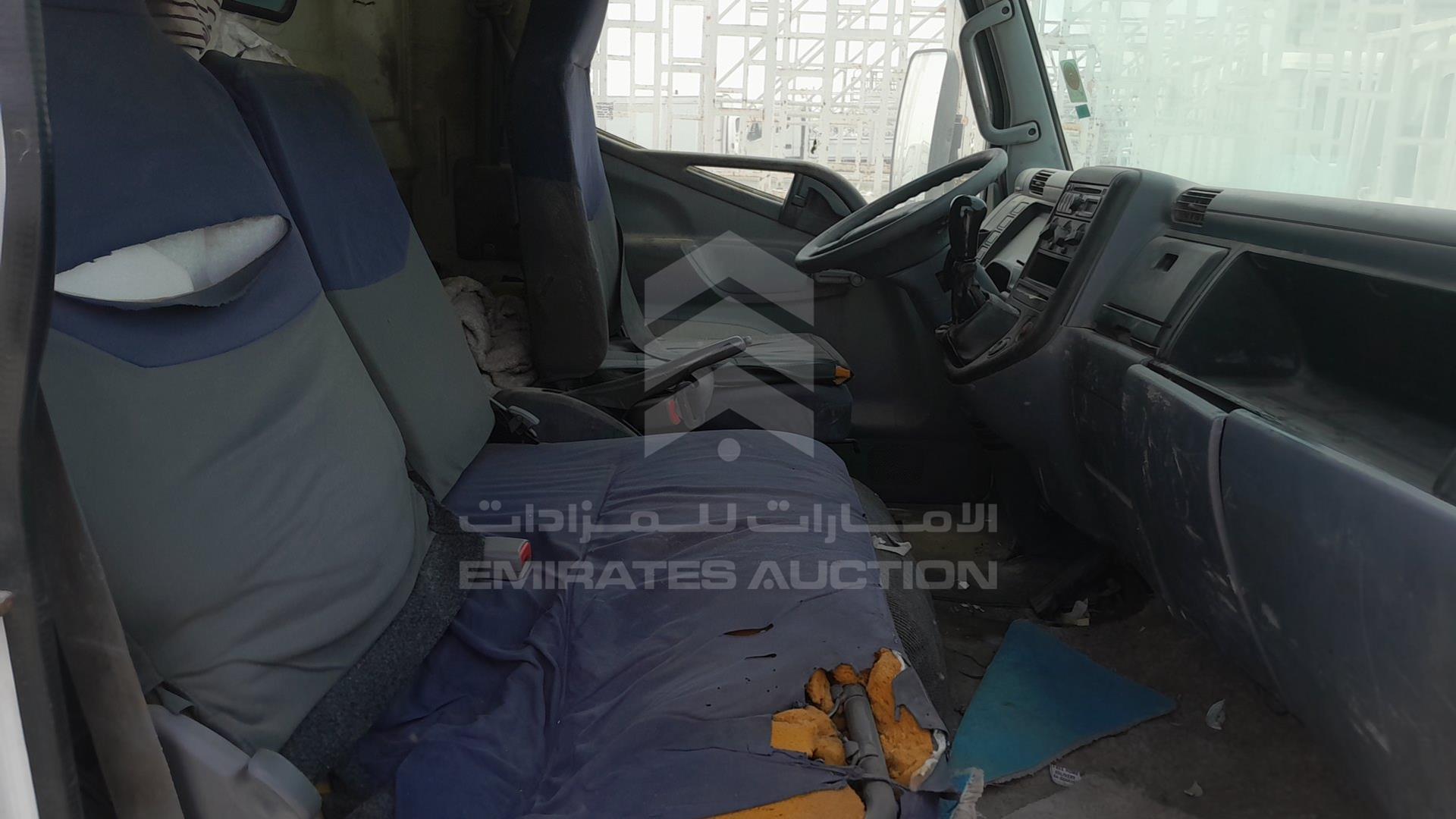 2013 MITSUBISHI CANTER VIN: JL6BCE6J0DK027276