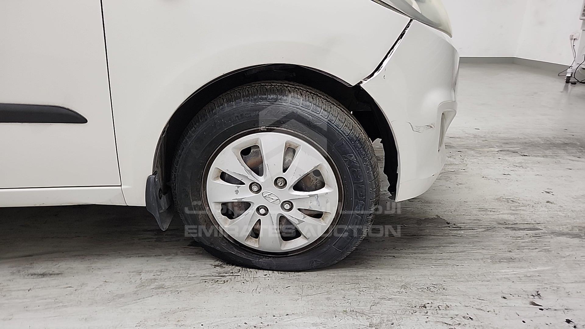 2015 HYUNDAI I10 VIN: MALAM51C9FM570463